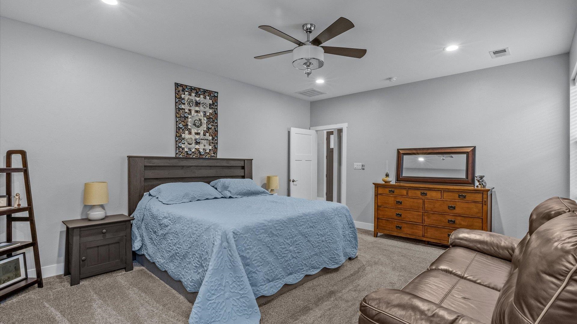 269 Mount Quandry Street Property Photo 16