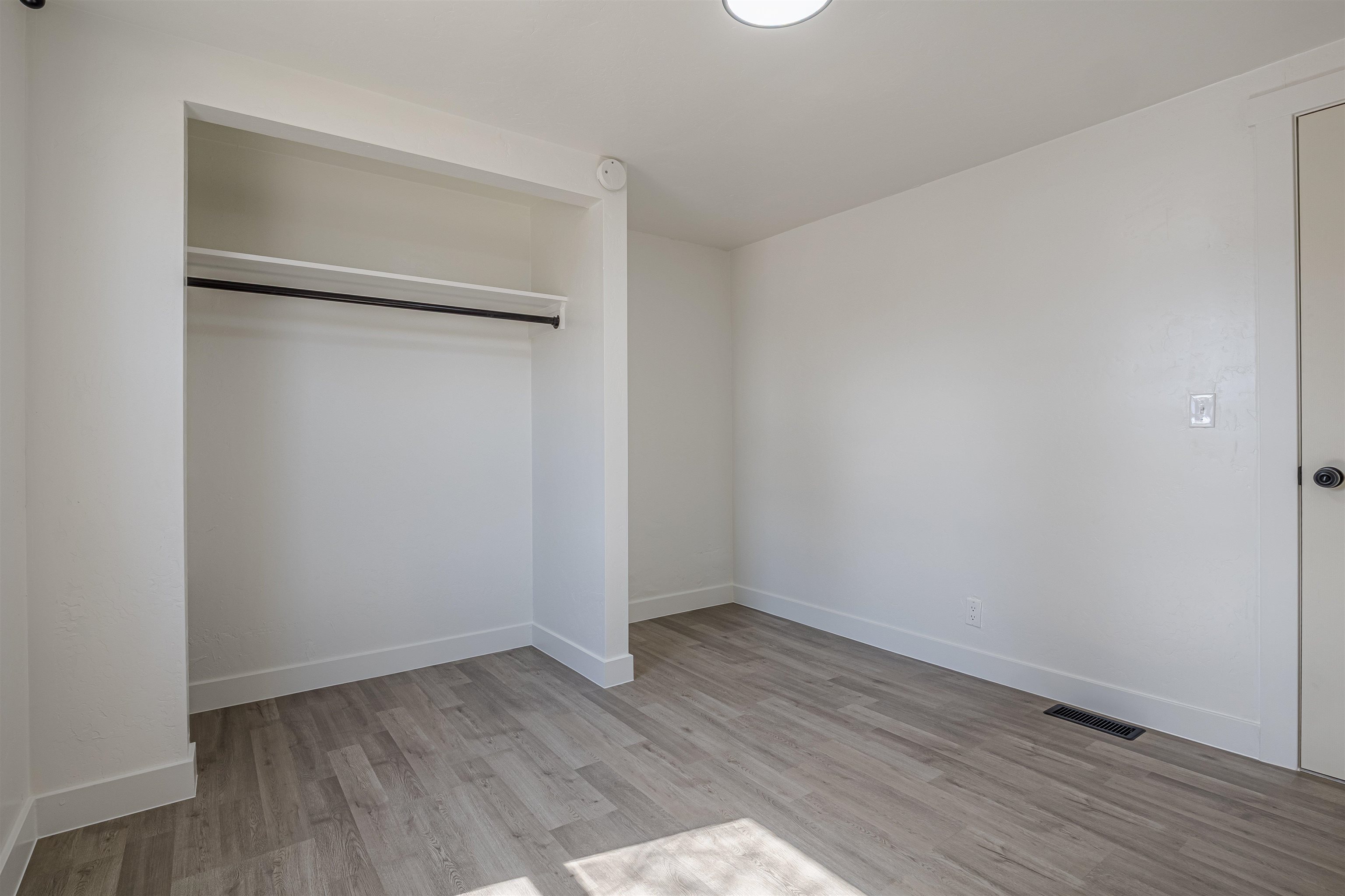 955 E Carolina Avenue Property Photo 17