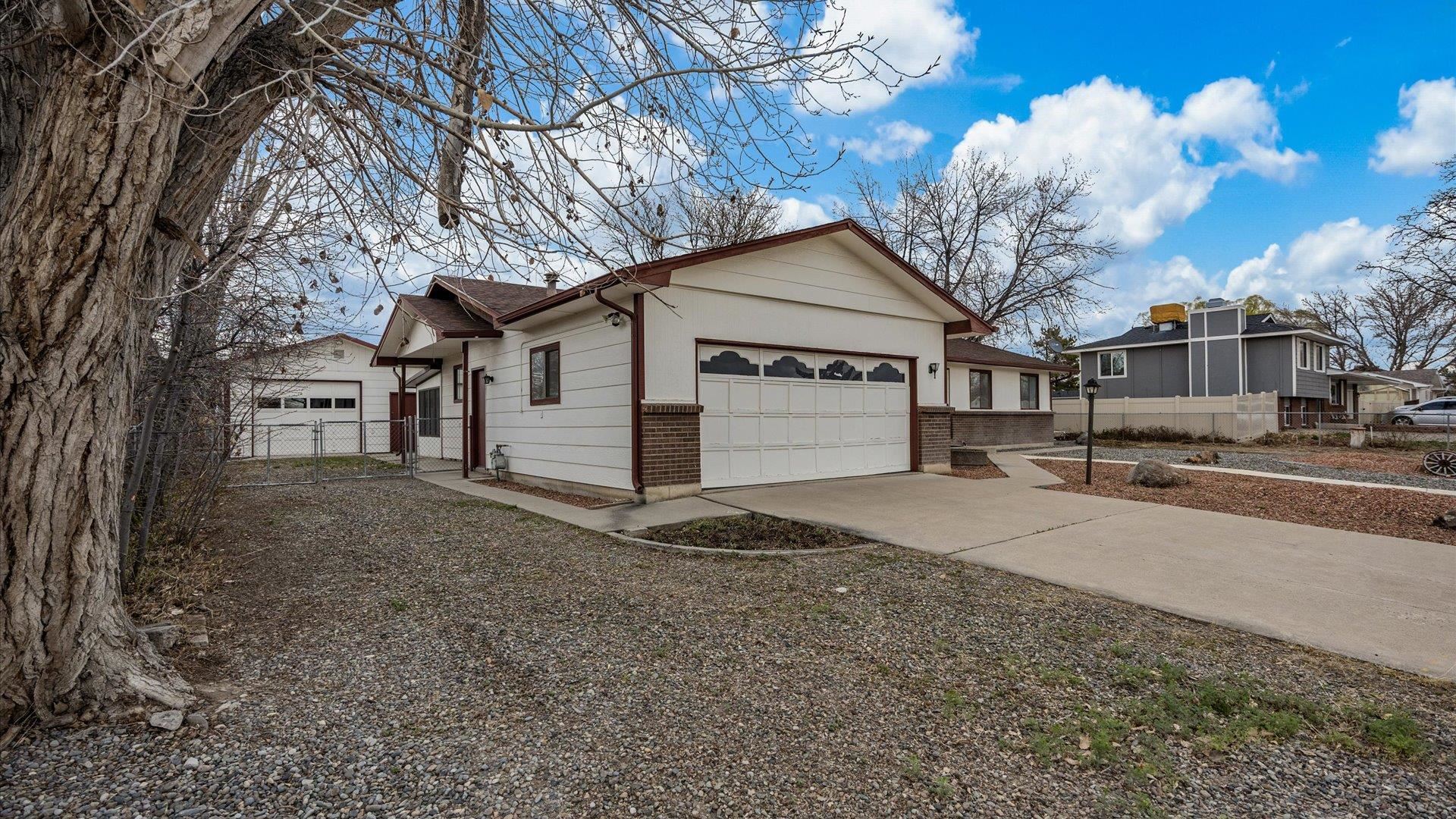 3018 N Ronlin Place Property Photo 2
