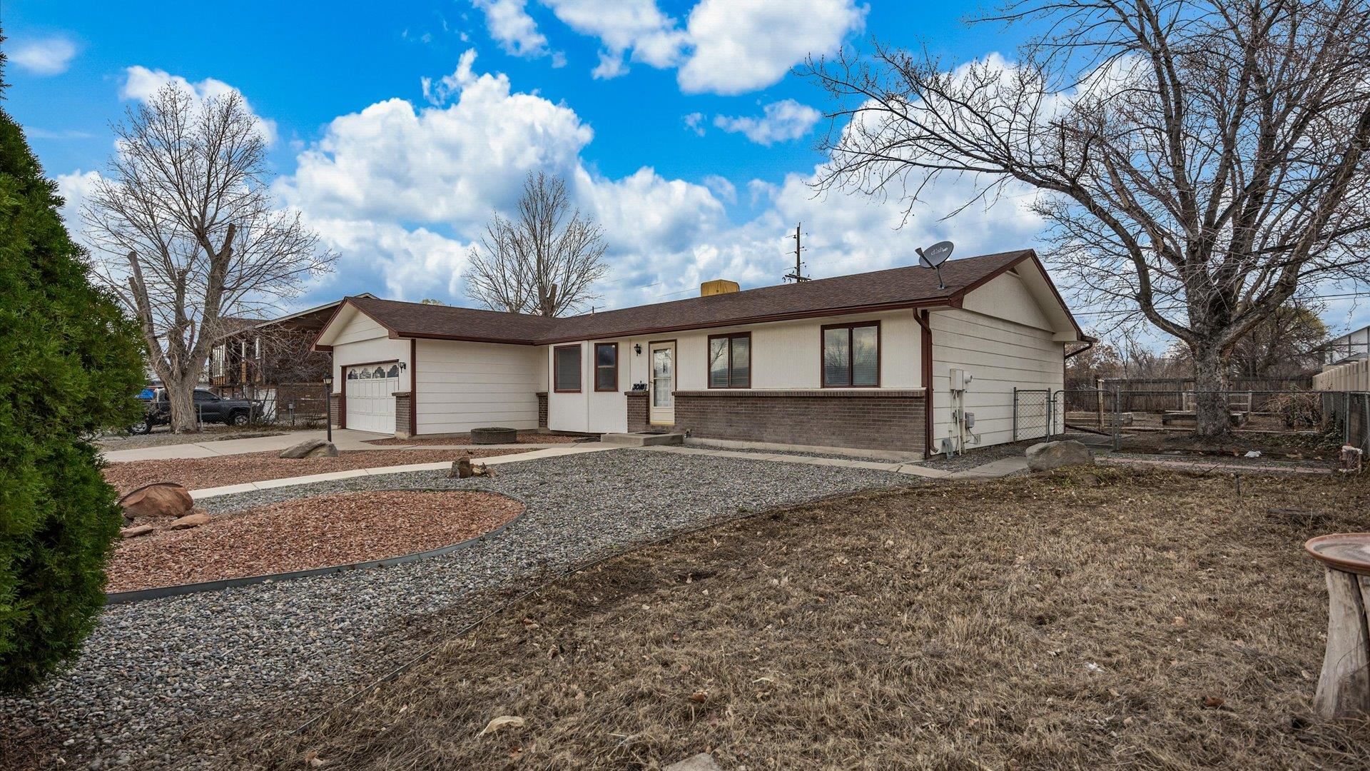 3018 N Ronlin Place Property Photo 3