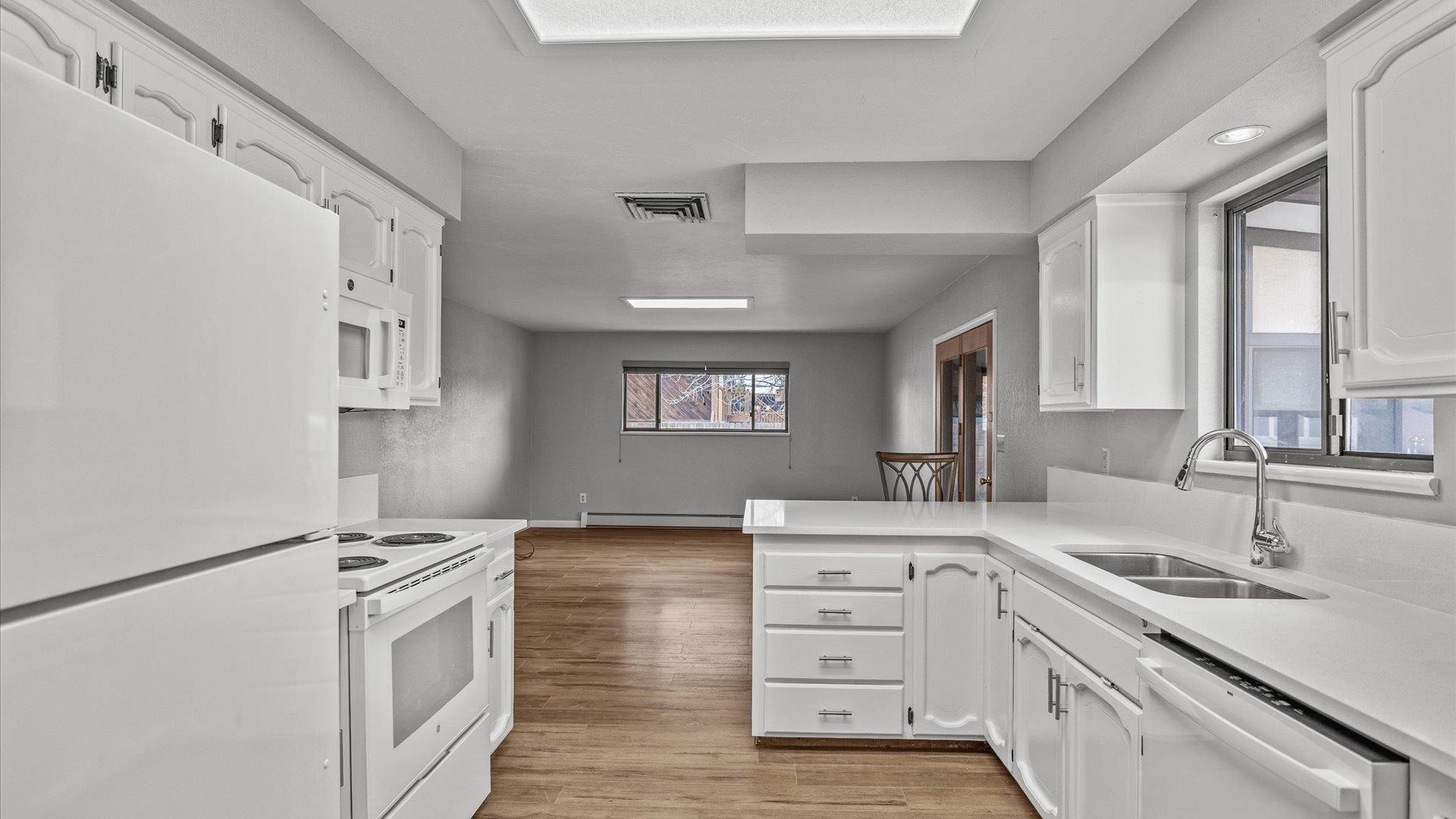 3018 N Ronlin Place Property Photo 10