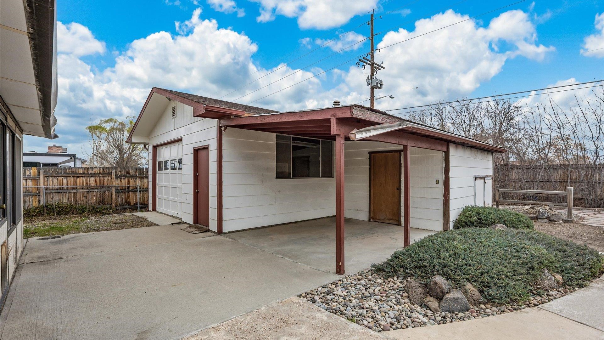3018 N Ronlin Place Property Photo 28