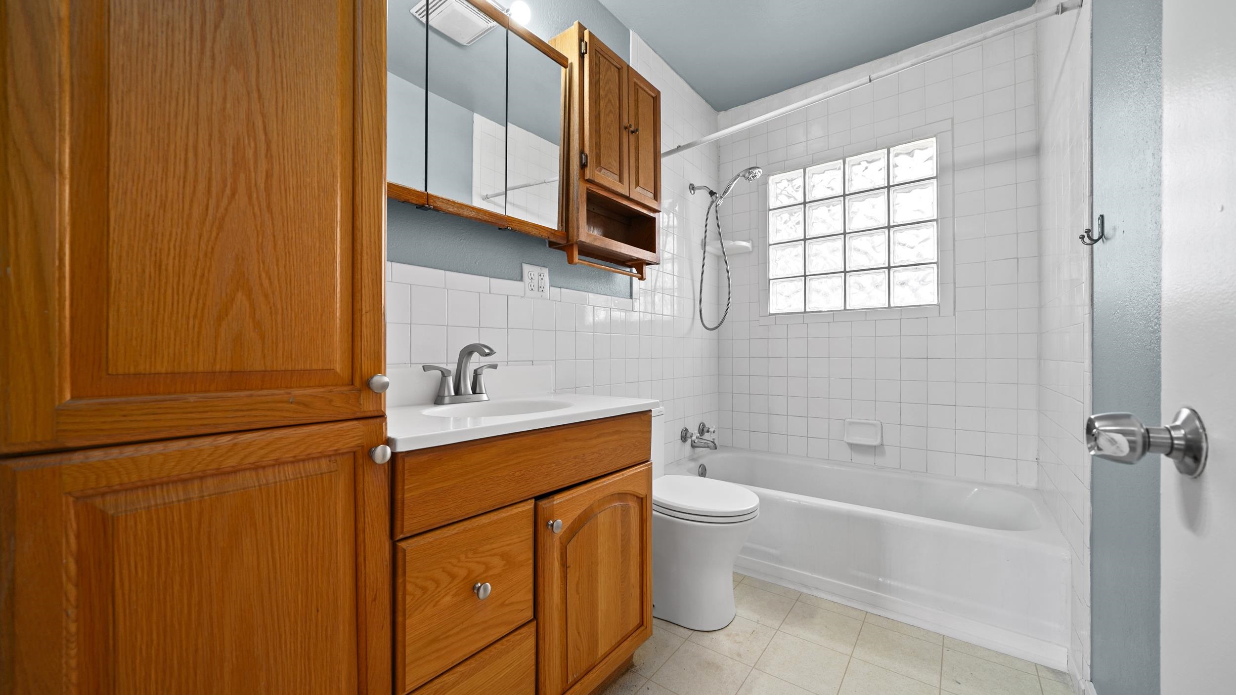 2521 Texas Avenue Property Photo 13
