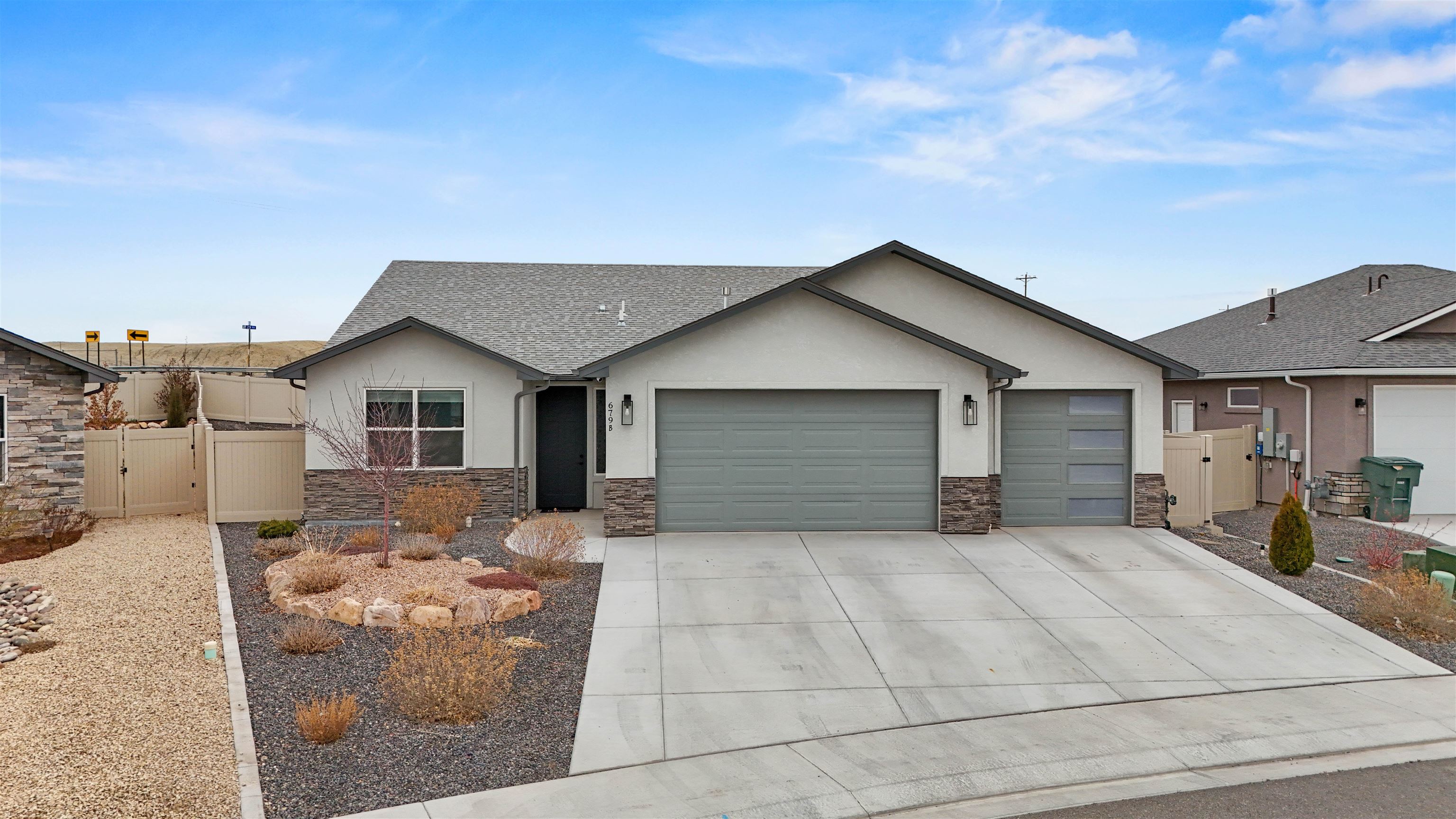 Arabesque Subdivision Real Estate Listings Main Image