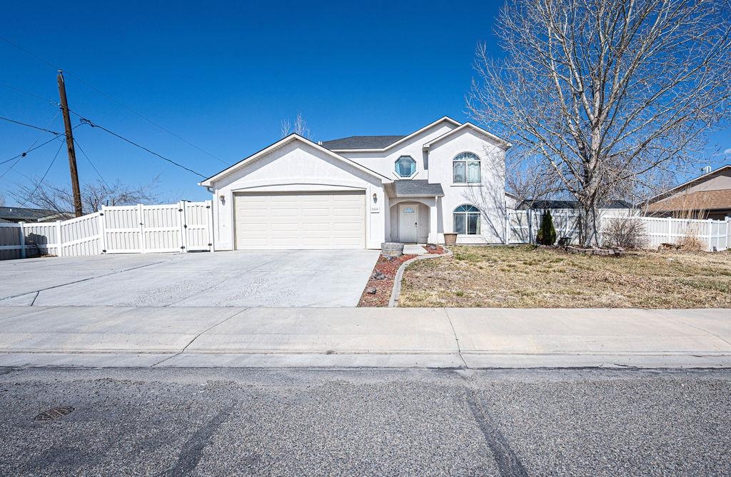 2860 B 3/4 Road Property Photo 2