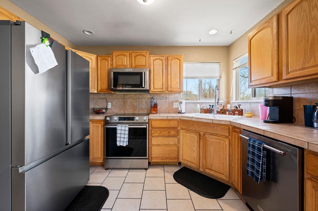 2860 B 3/4 Road Property Photo 11