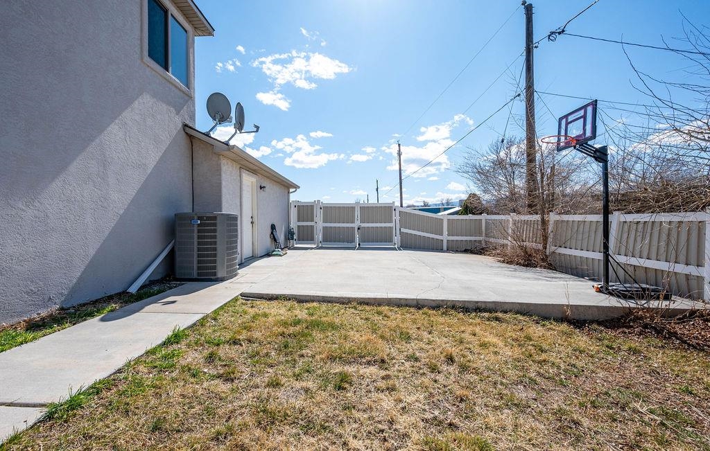 2860 B 3/4 Road Property Photo 25