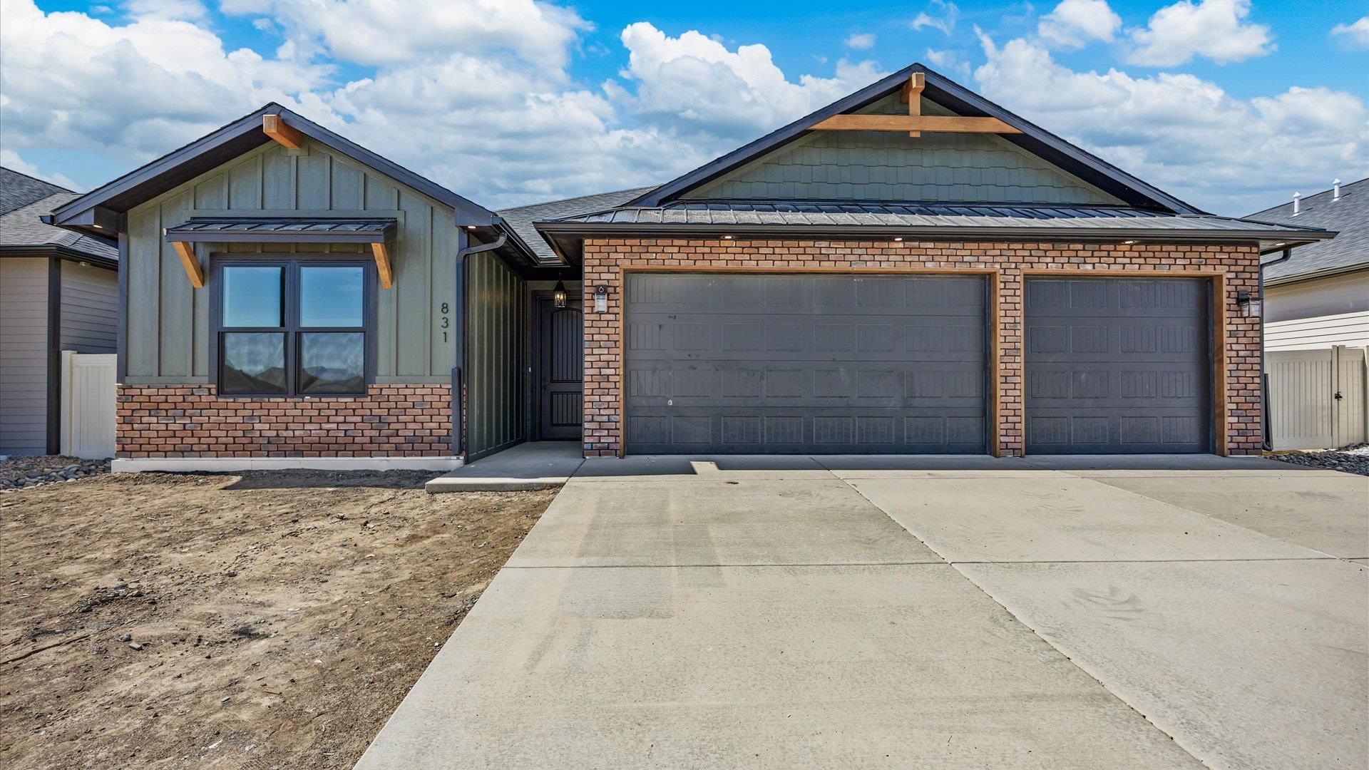 831 Ambrosia Avenue Property Photo