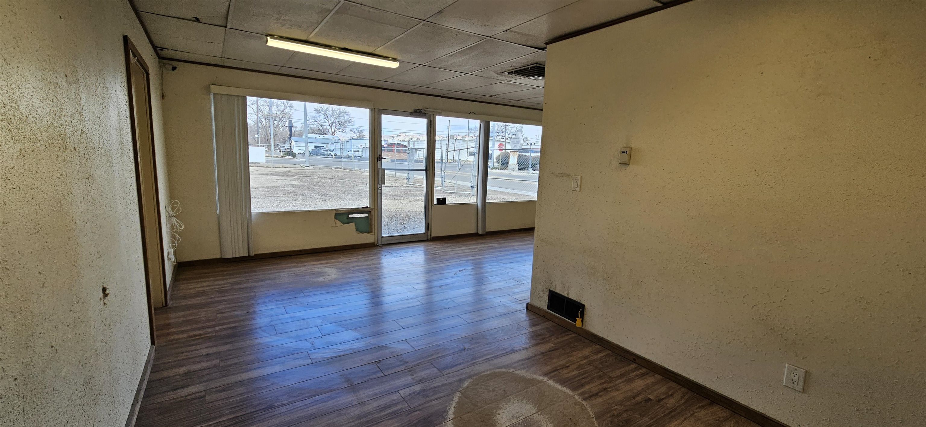 2887 North Avenue Property Photo 11