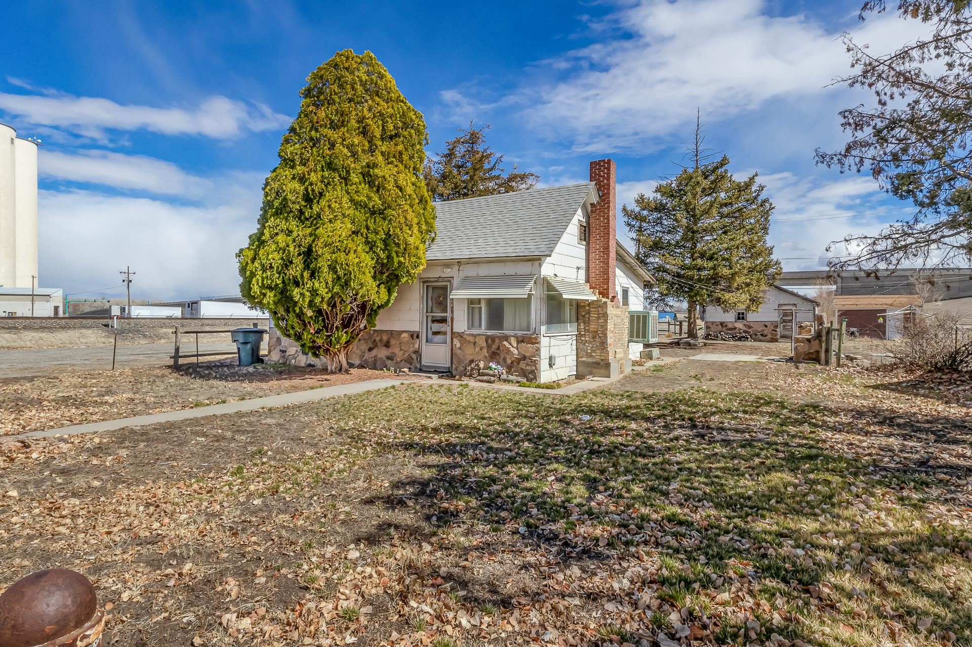 120 Silver Street Property Photo 1