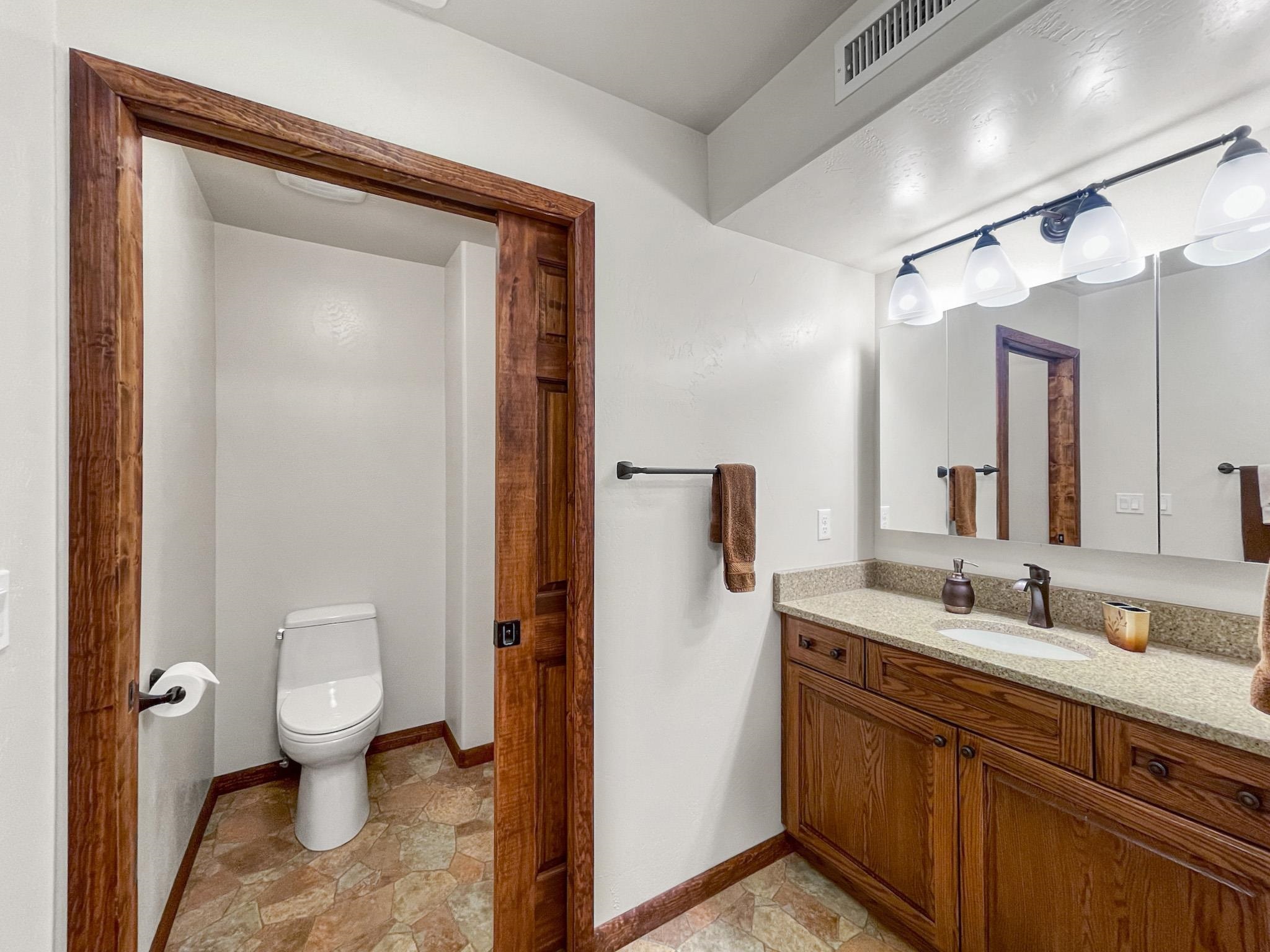 2984 Black Canyon Road Property Photo 6