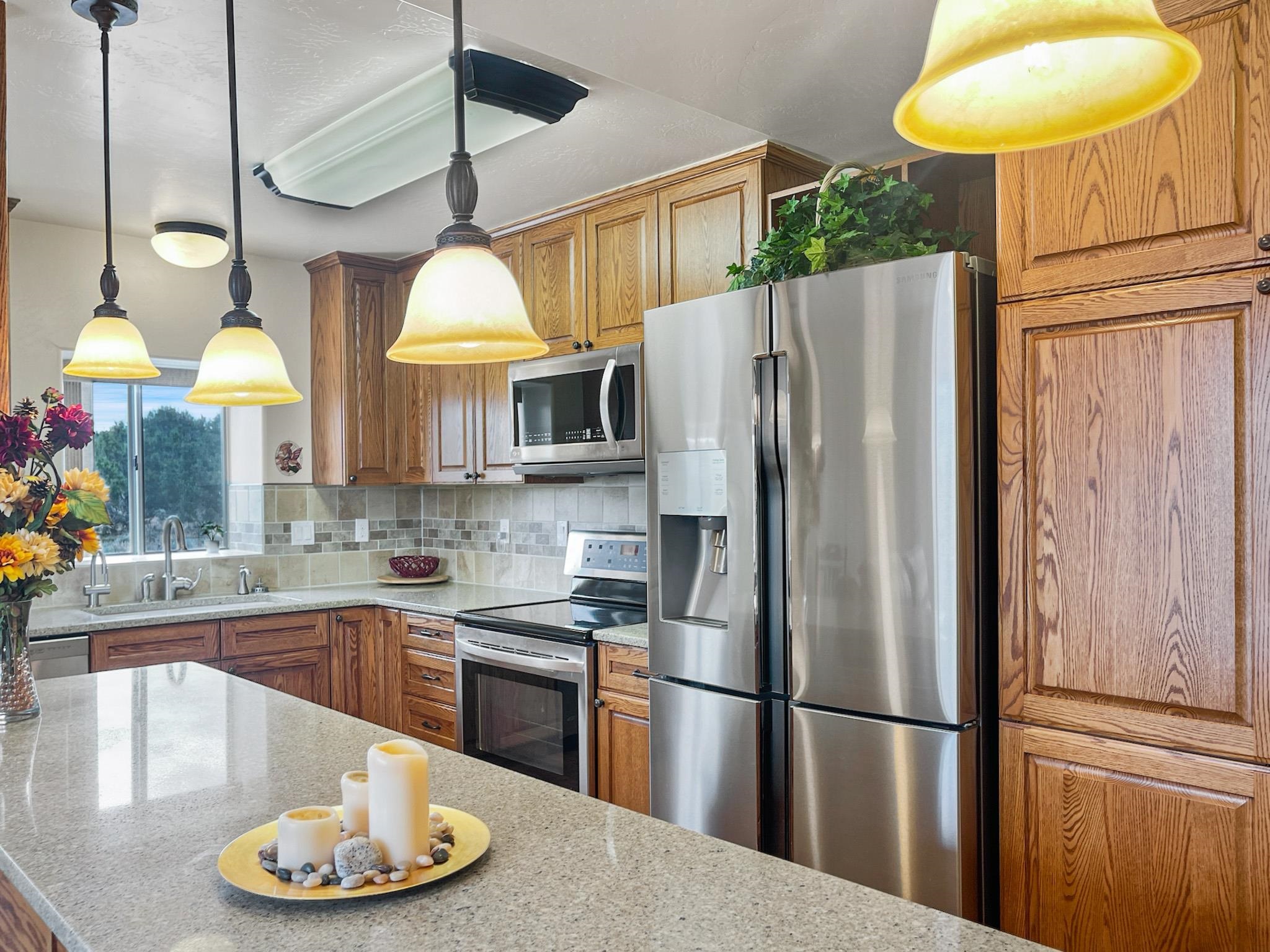 2984 Black Canyon Road Property Photo 8