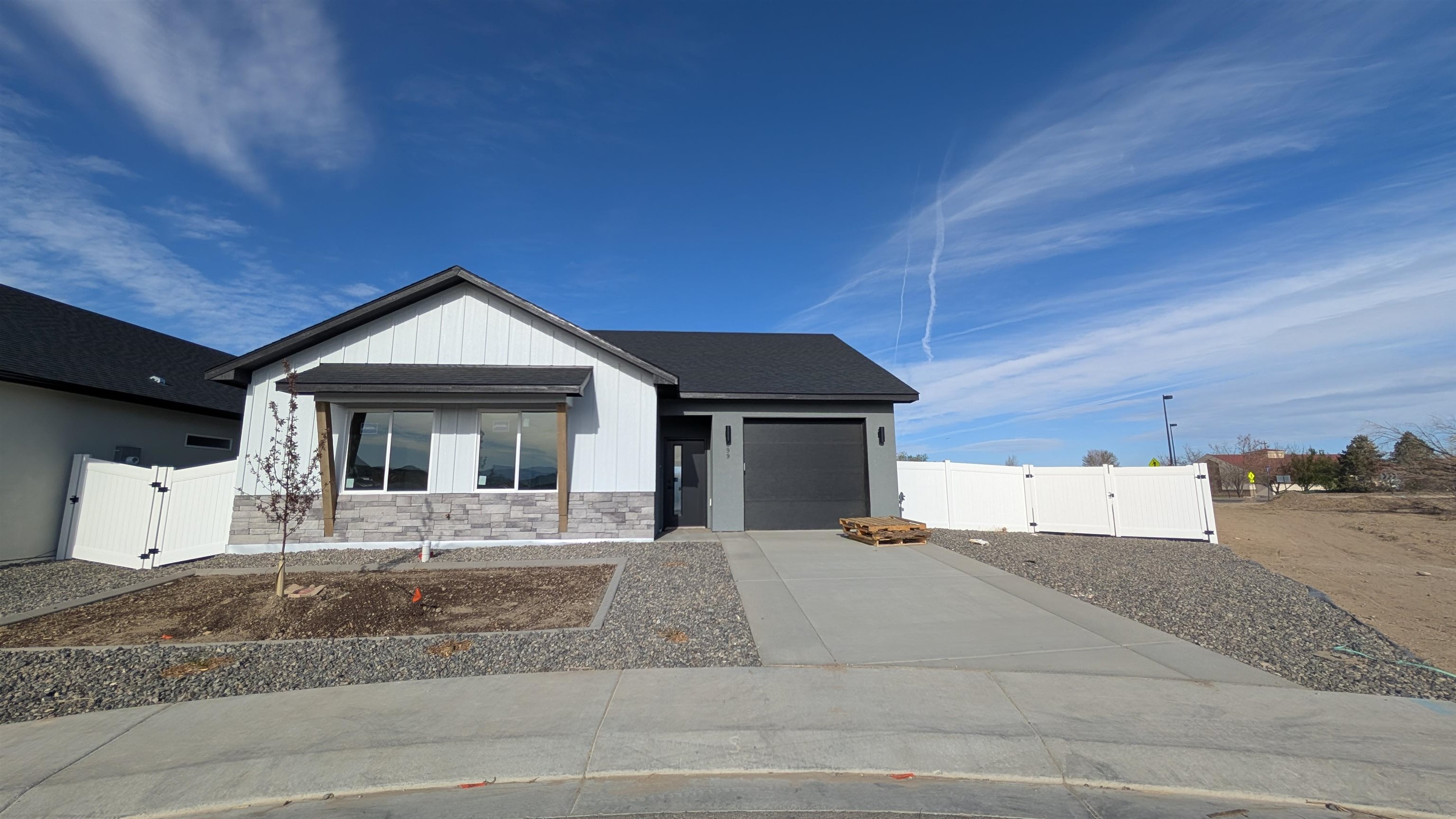 699 Mchenry Avenue Property Photo
