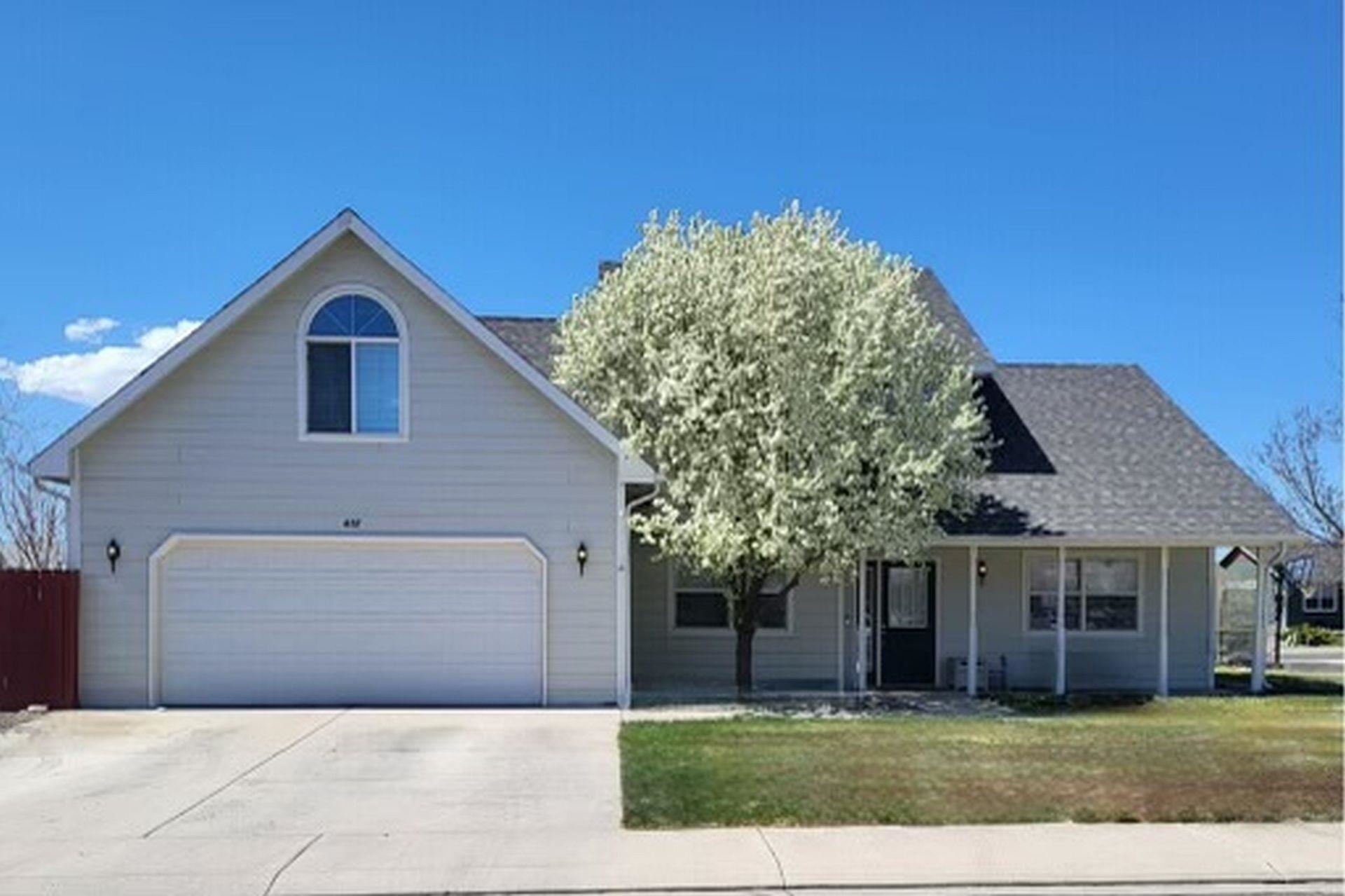 657 Starlight Drive Property Photo