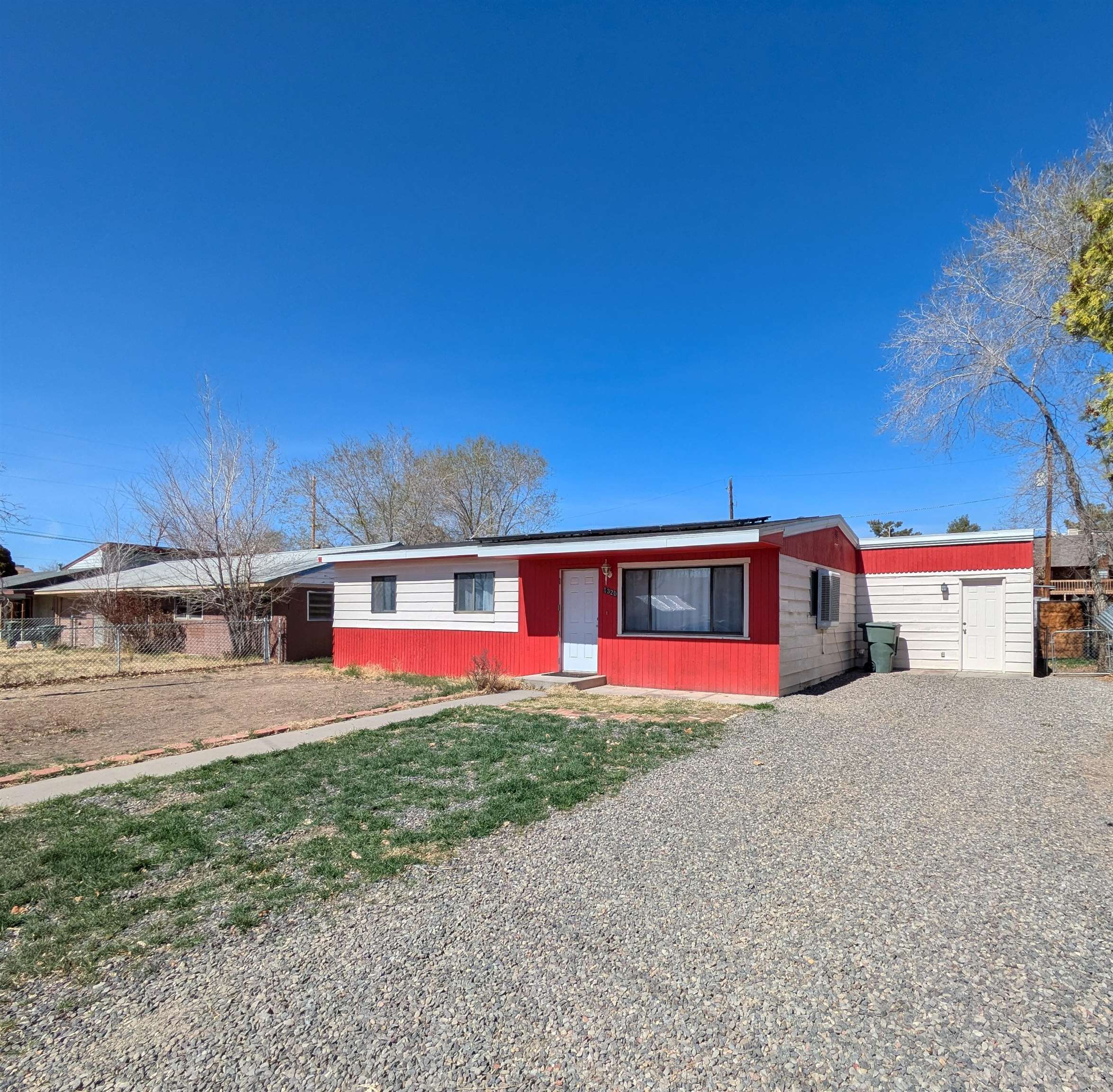 1320 Cedar Avenue Property Photo