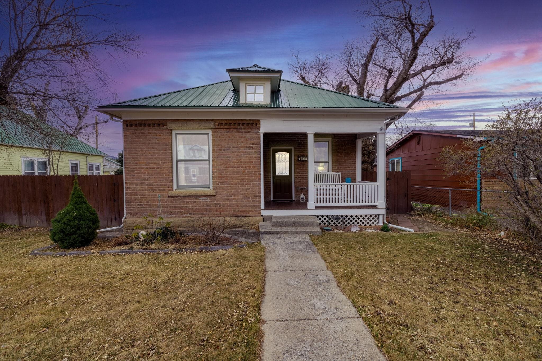 363 W 5th Street Property Photo