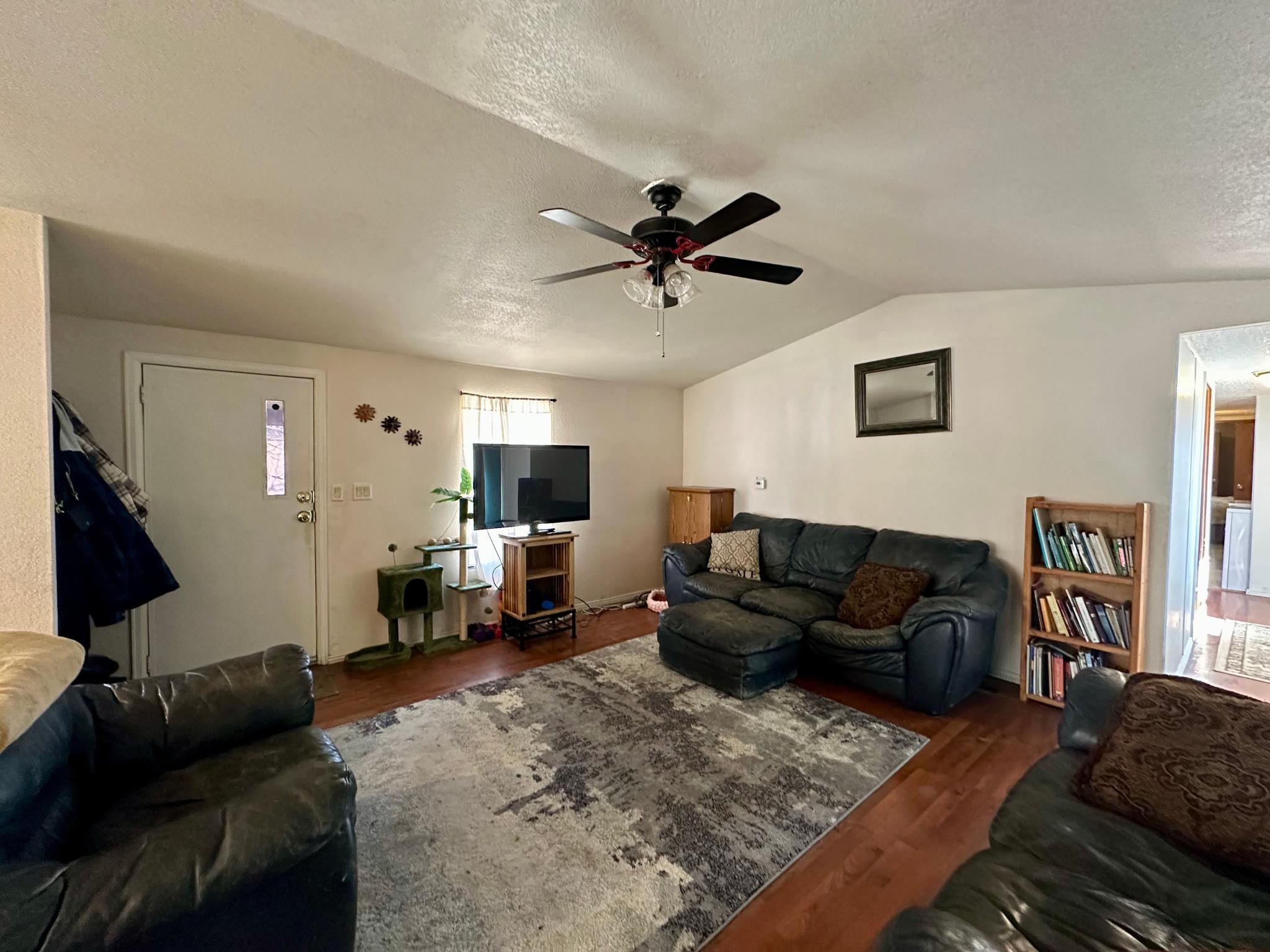 424 32 Road Property Photo 4