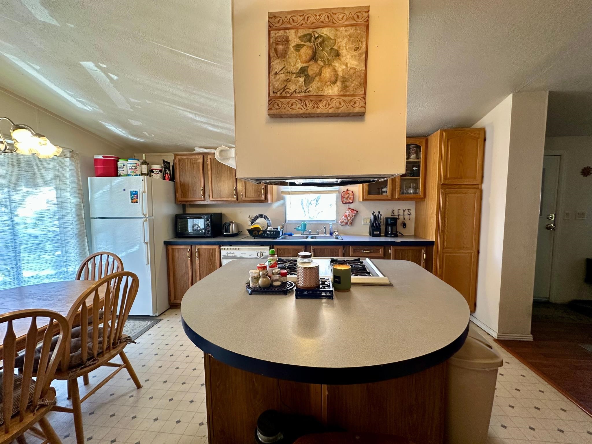 424 32 Road Property Photo 8