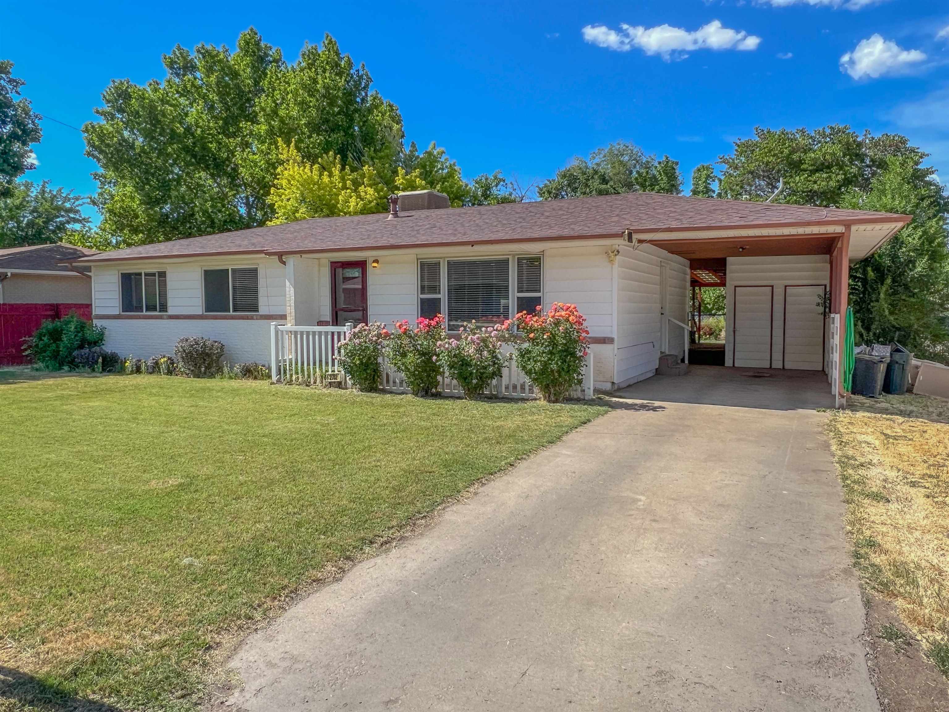 2782 Uranium Drive Property Photo