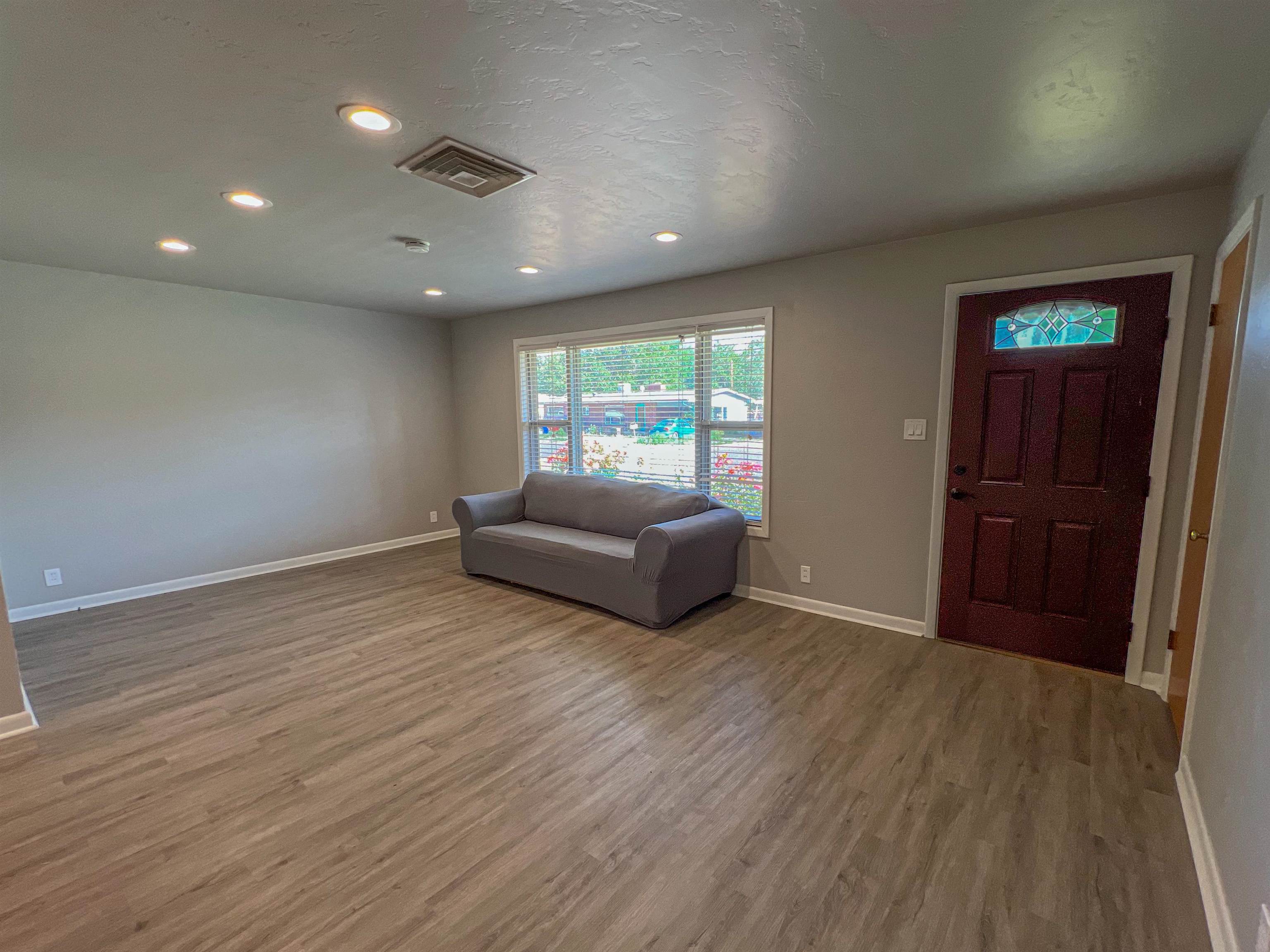2782 Uranium Drive Property Photo 5