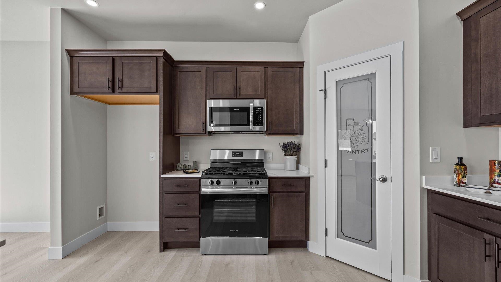 434 Clear Creek Drive Property Photo 12