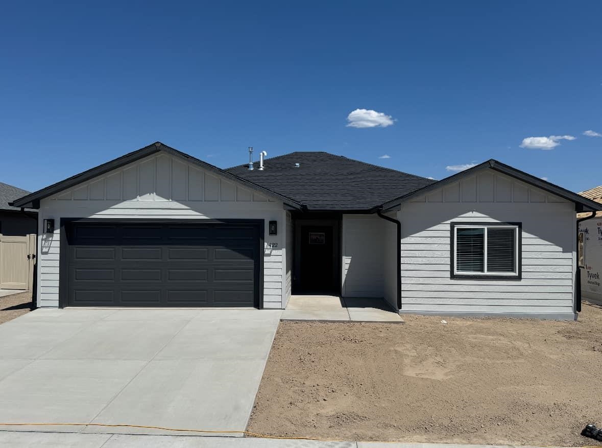 422 Pear Lane Property Photo 1