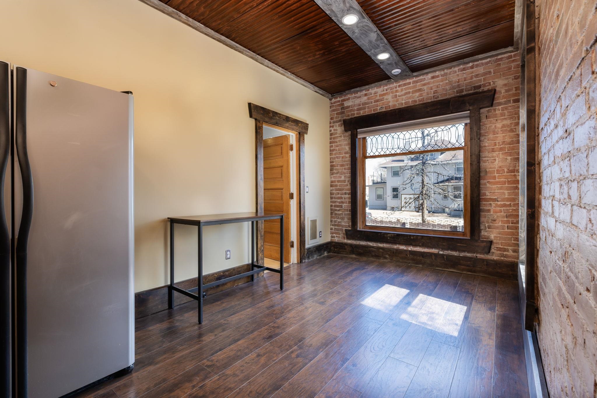 861 Grand Avenue Property Photo 11