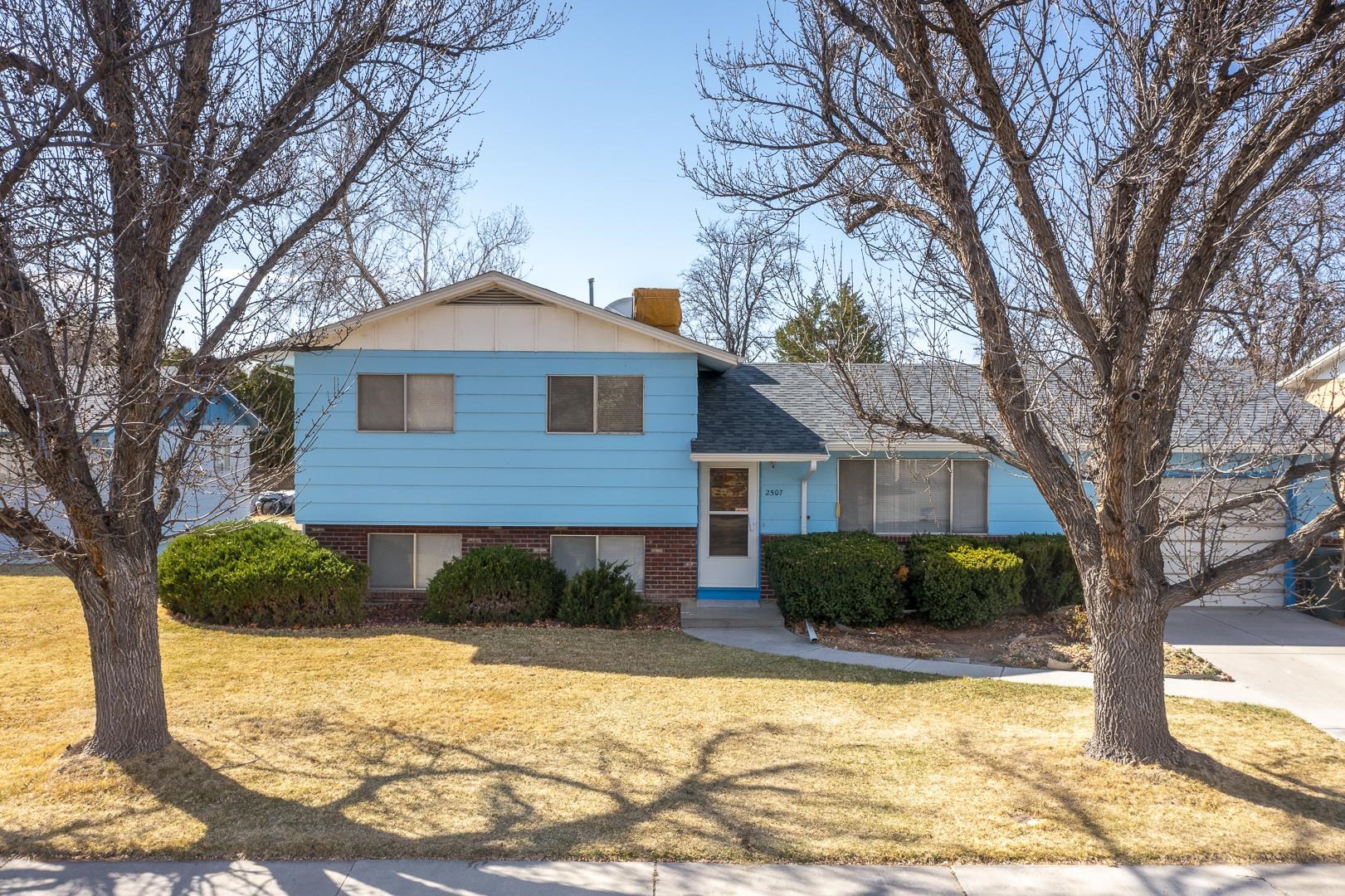 2507 Walnut Avenue Property Photo