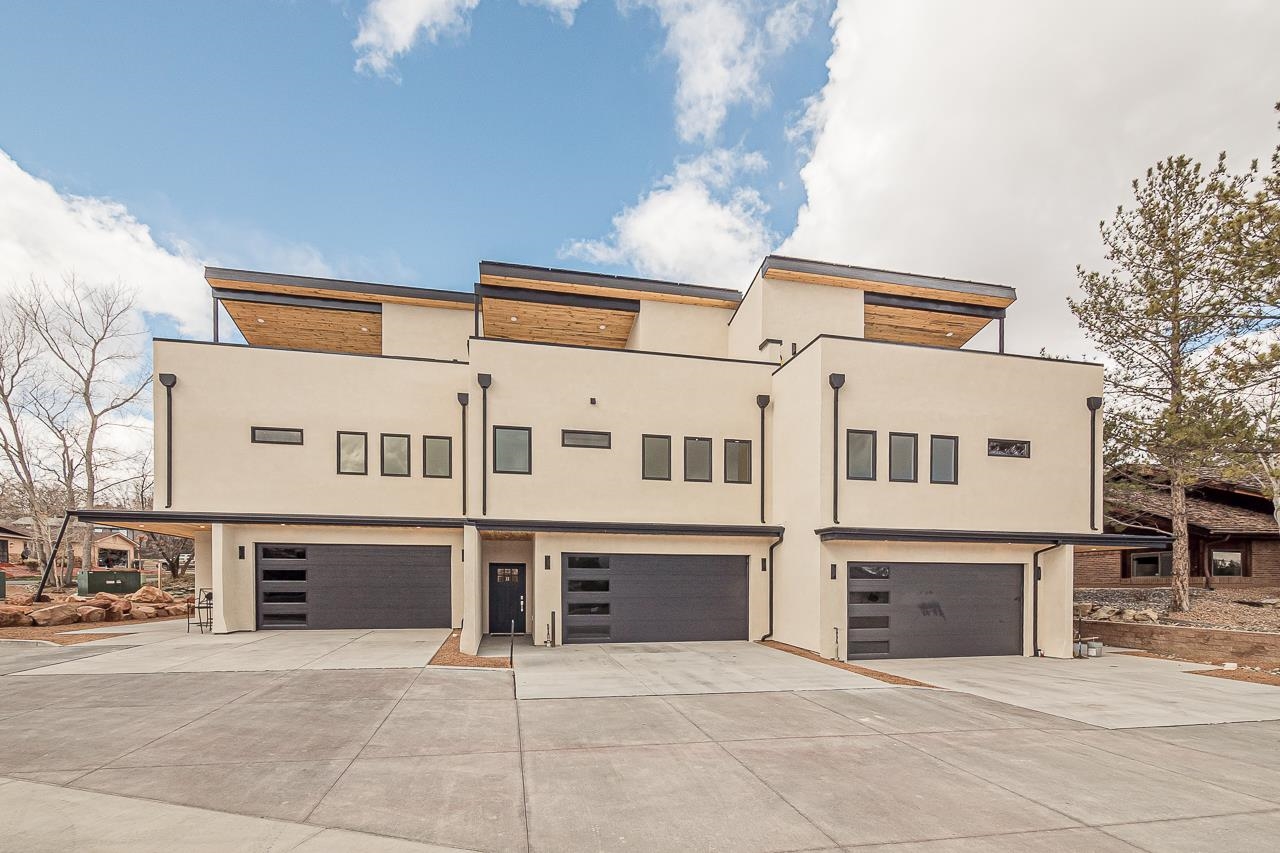 2398 Ridge Circle Drive