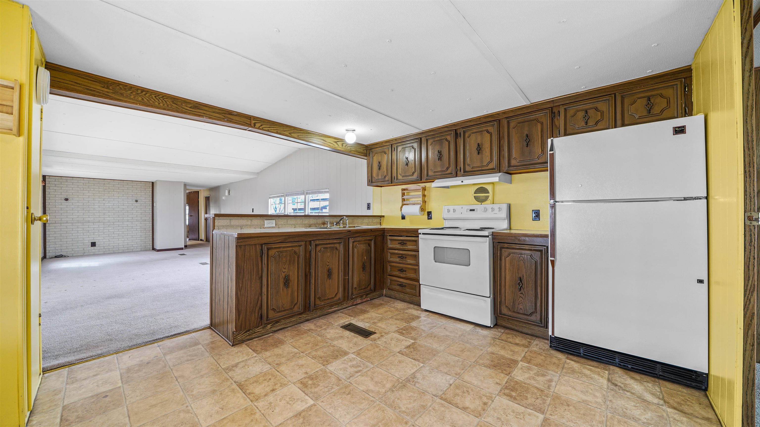 3251 E Road Property Photo 12