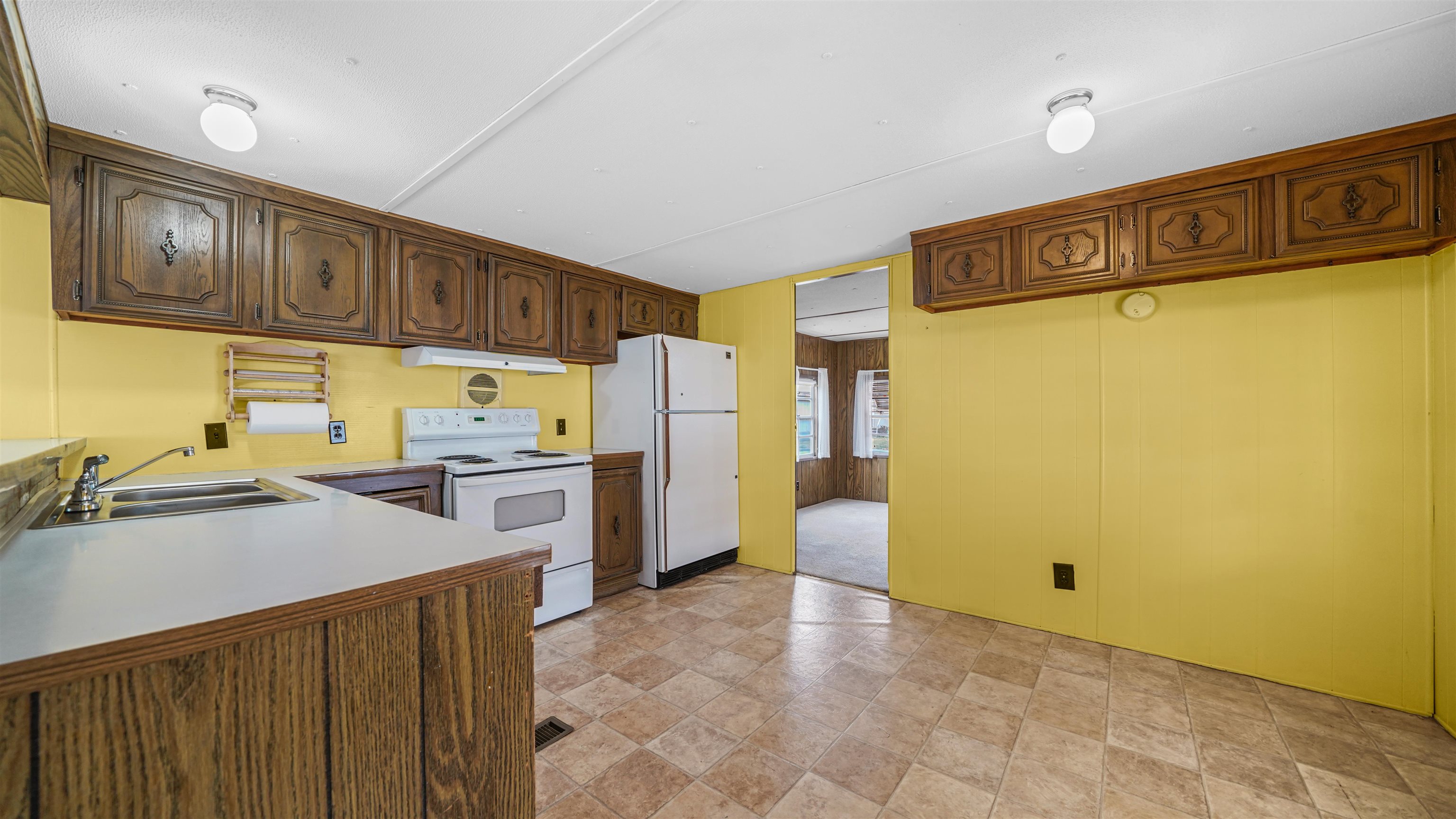 3251 E Road Property Photo 14