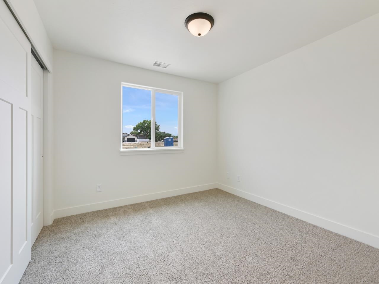 418 Steven Creek Street Property Photo 12