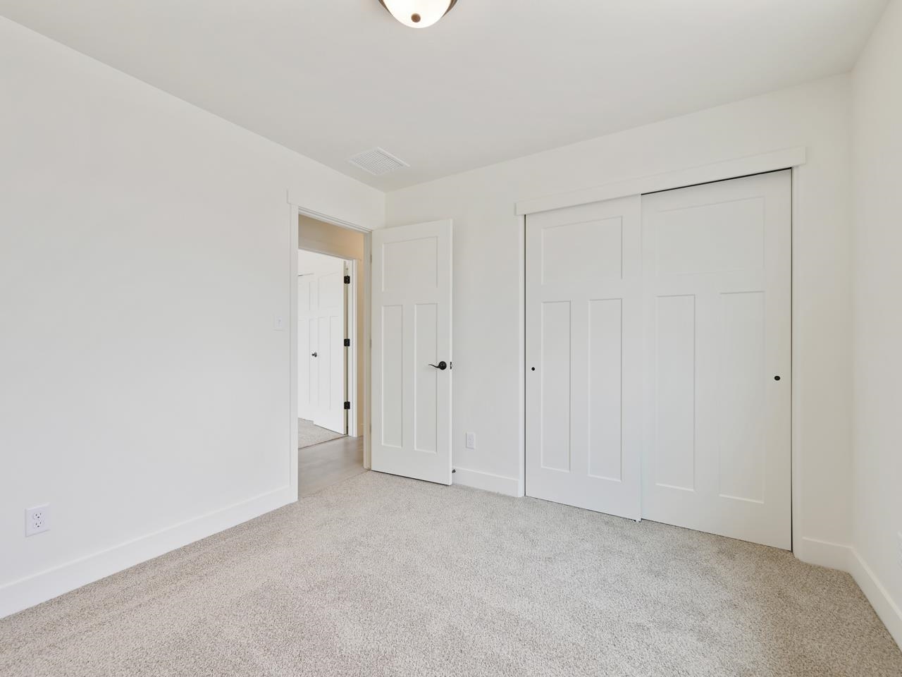 418 Steven Creek Street Property Photo 13
