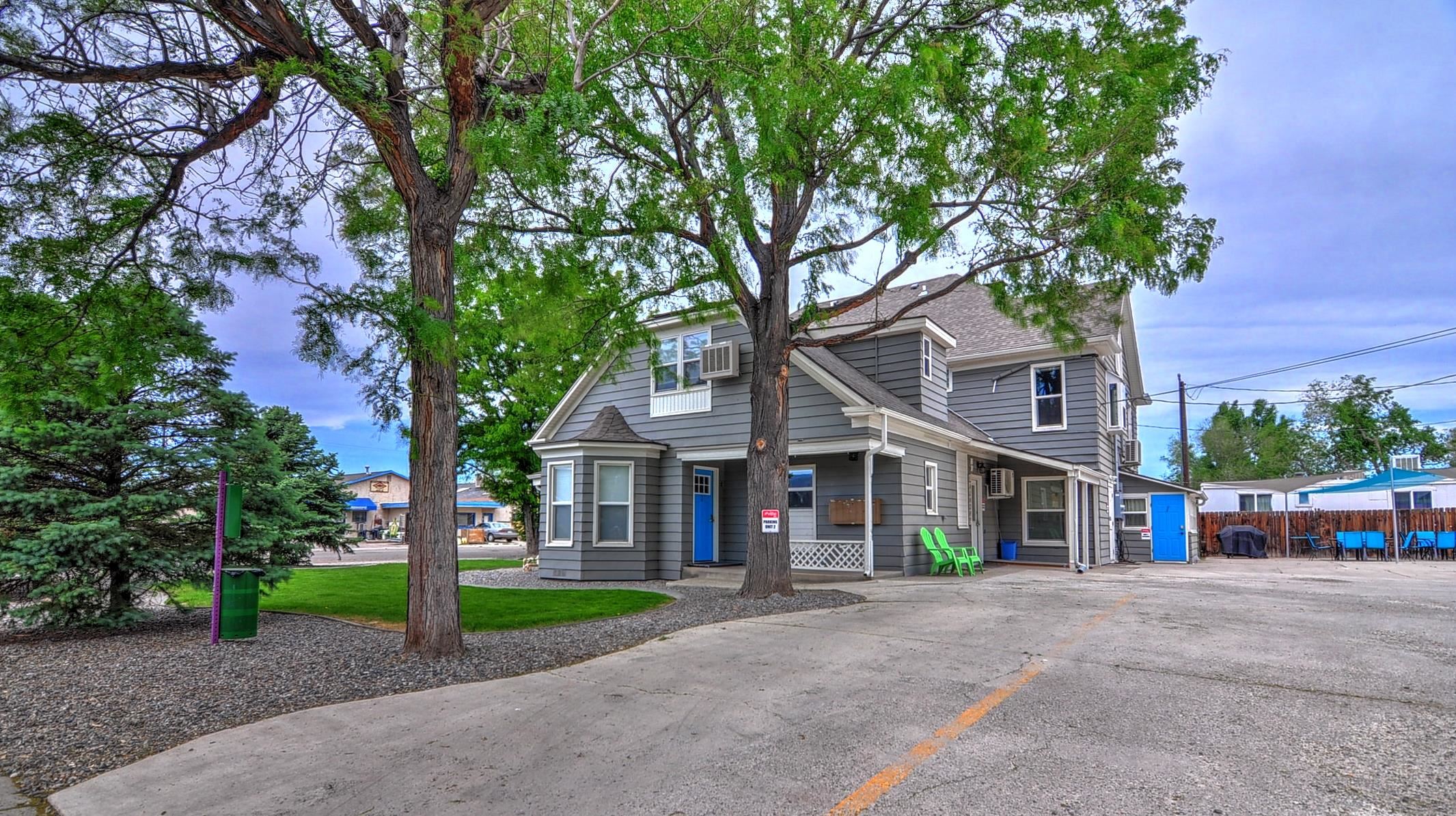 174 S Mulberry Street Property Photo 1