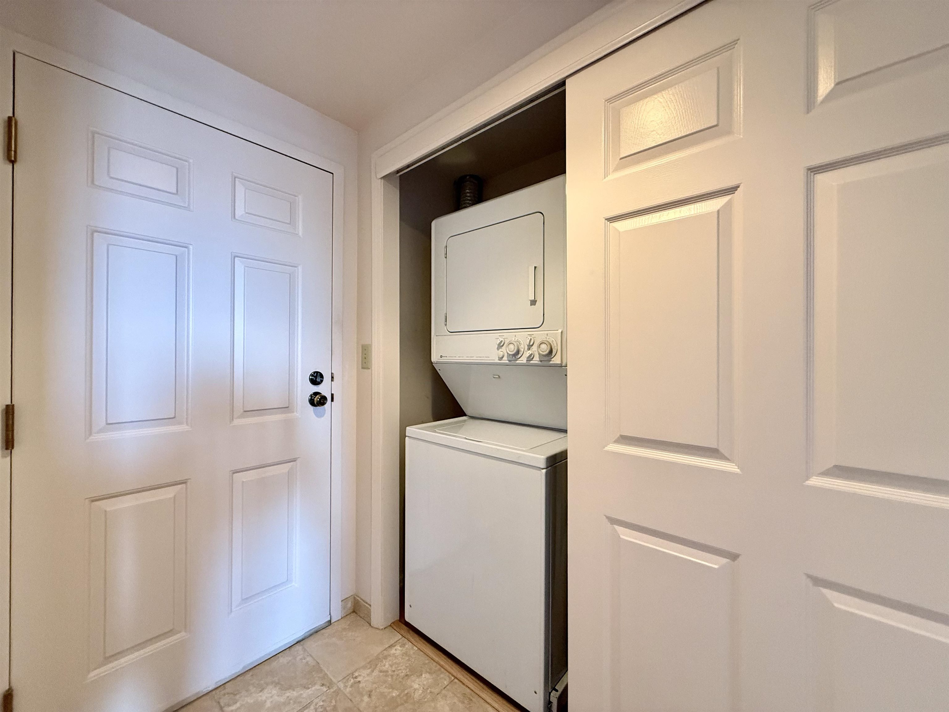 1111 Horizon Drive Property Photo 2