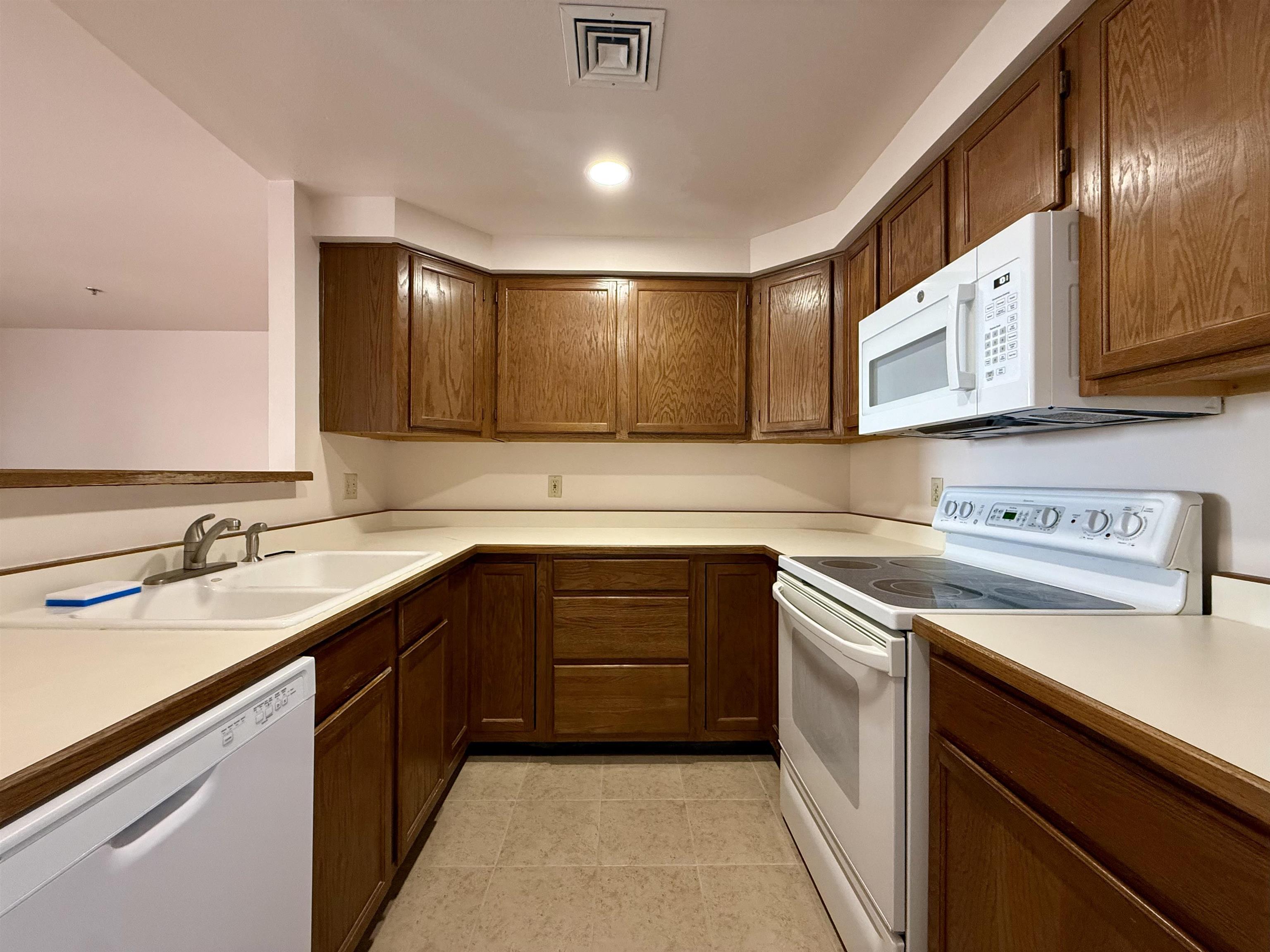 1111 Horizon Drive Property Photo 9