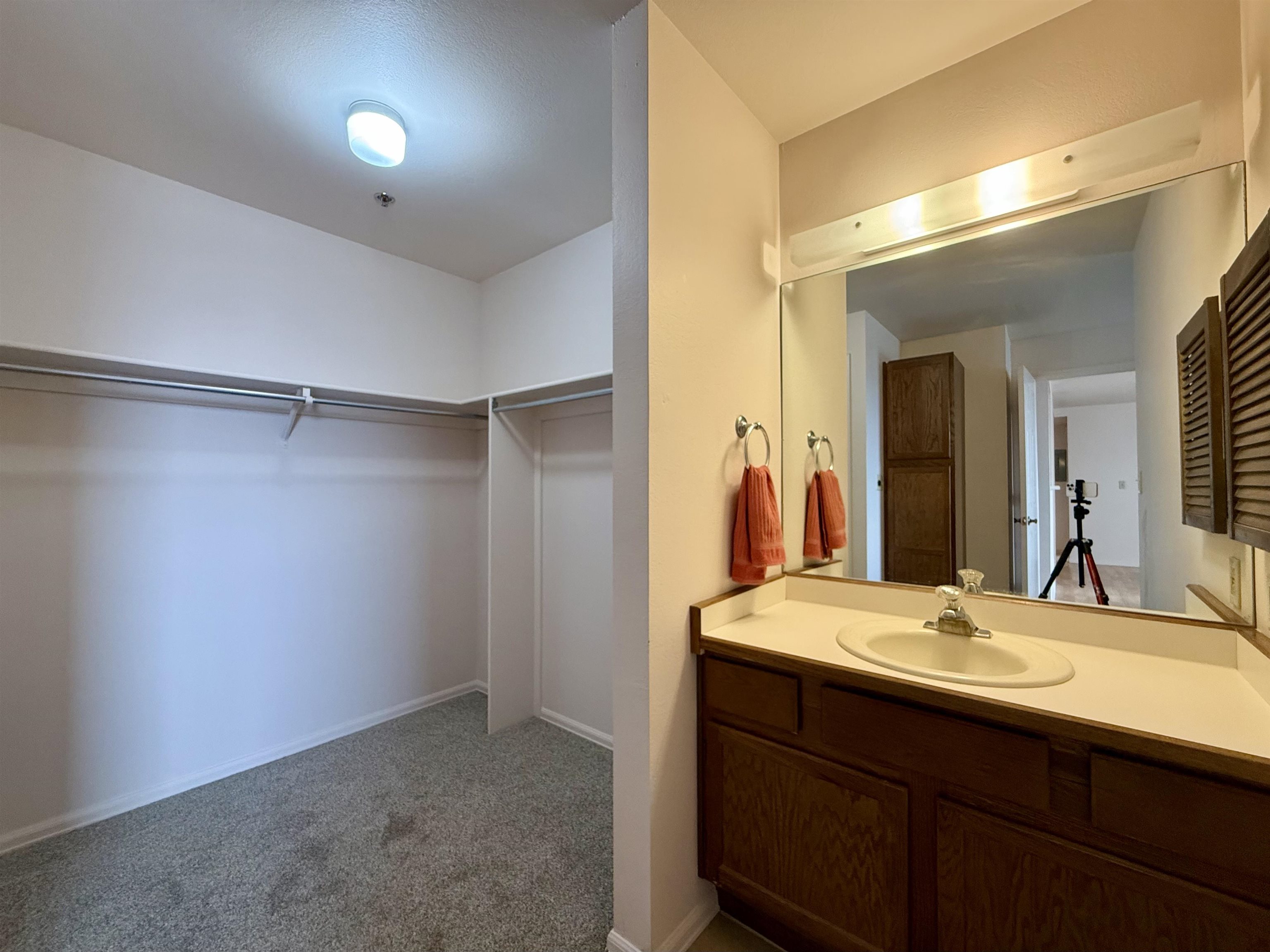 1111 Horizon Drive Property Photo 12