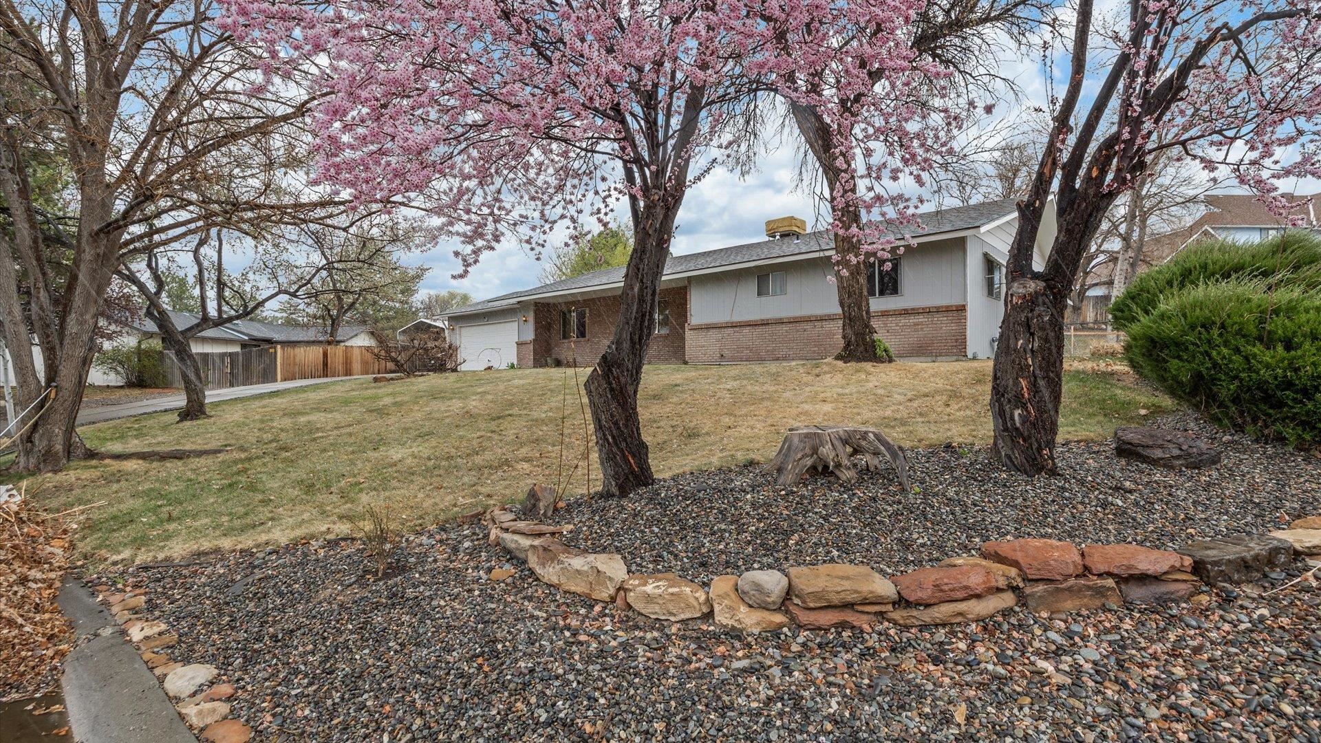 2683 Paradise Way Property Photo 2