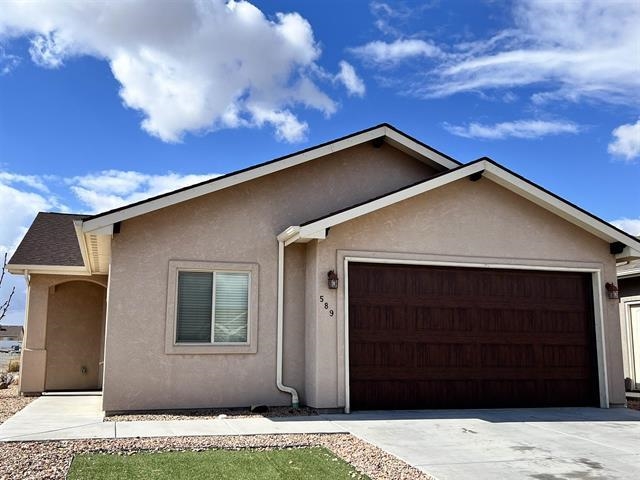 589 Teatro Court Property Photo
