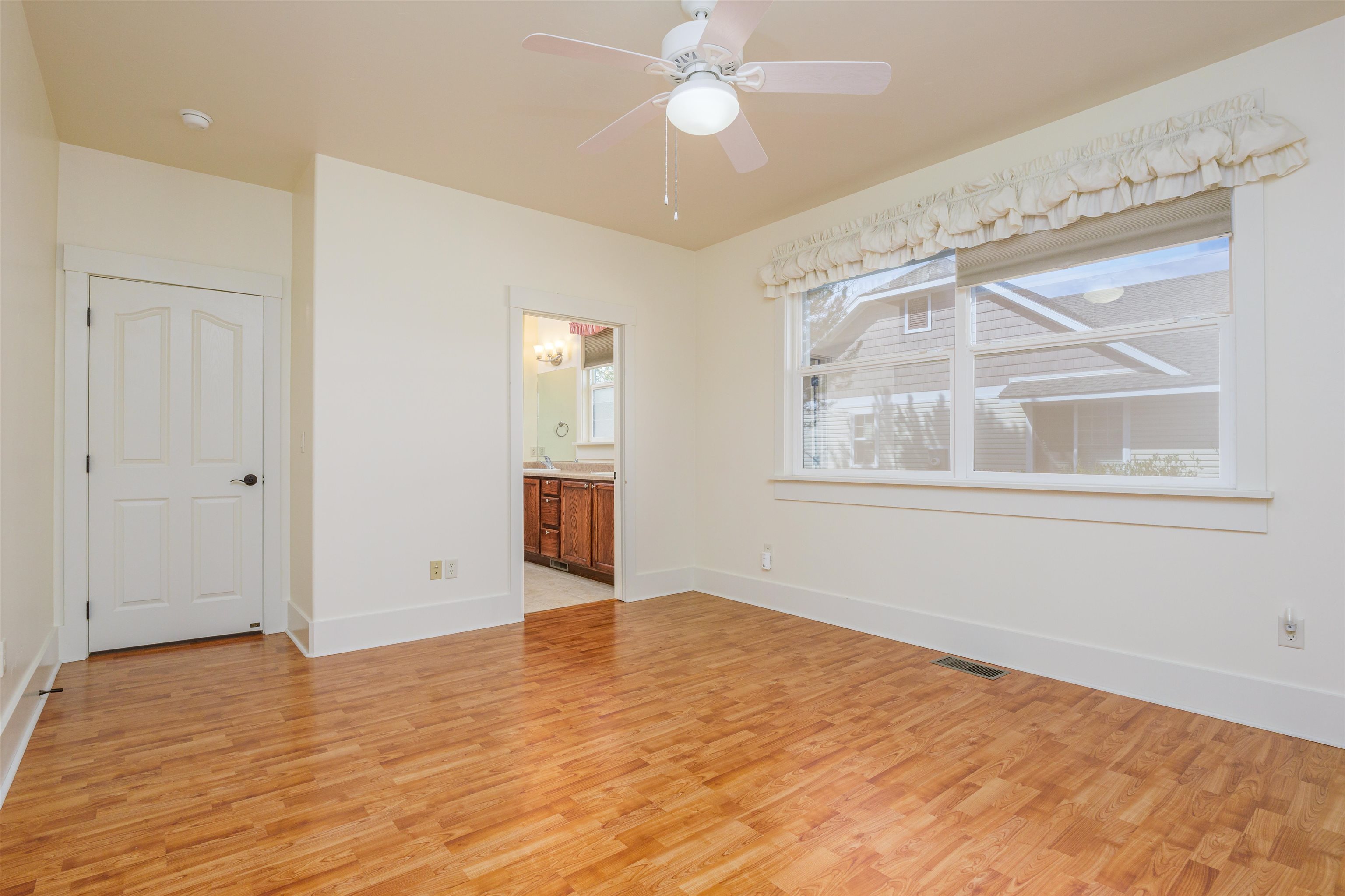 1112 Sunrose Lane Property Photo 15