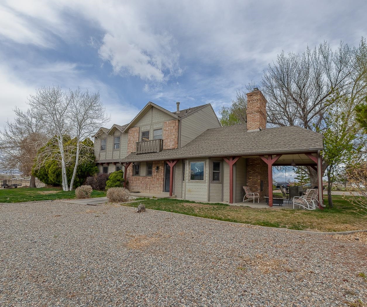 733 35 6/10 Road Property Photo 1