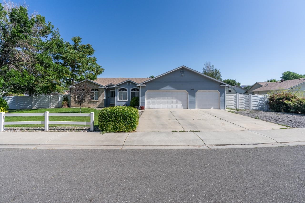 3152 Forrest Way Property Photo 2