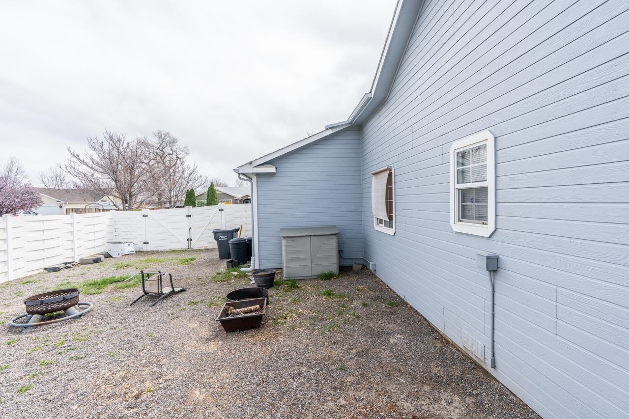 3152 Forrest Way Property Photo 29