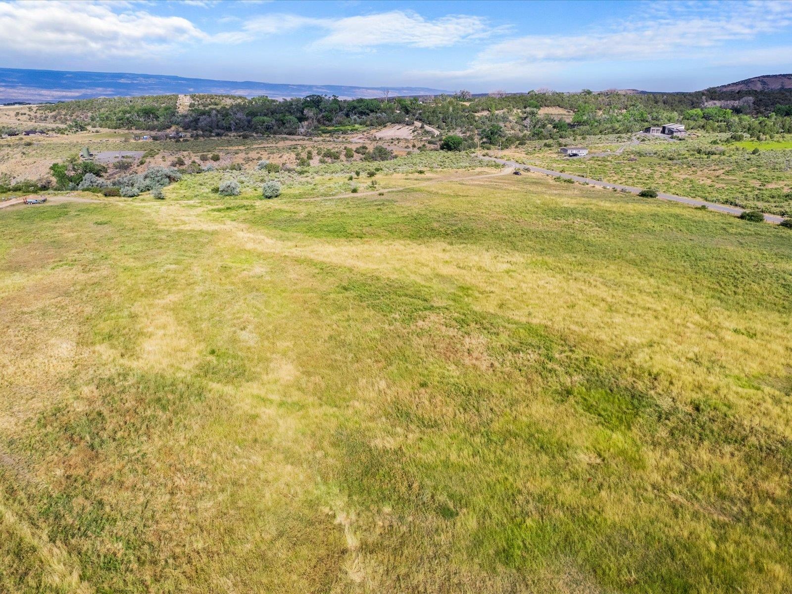 5681 Purdy Mesa Road Property Photo 10