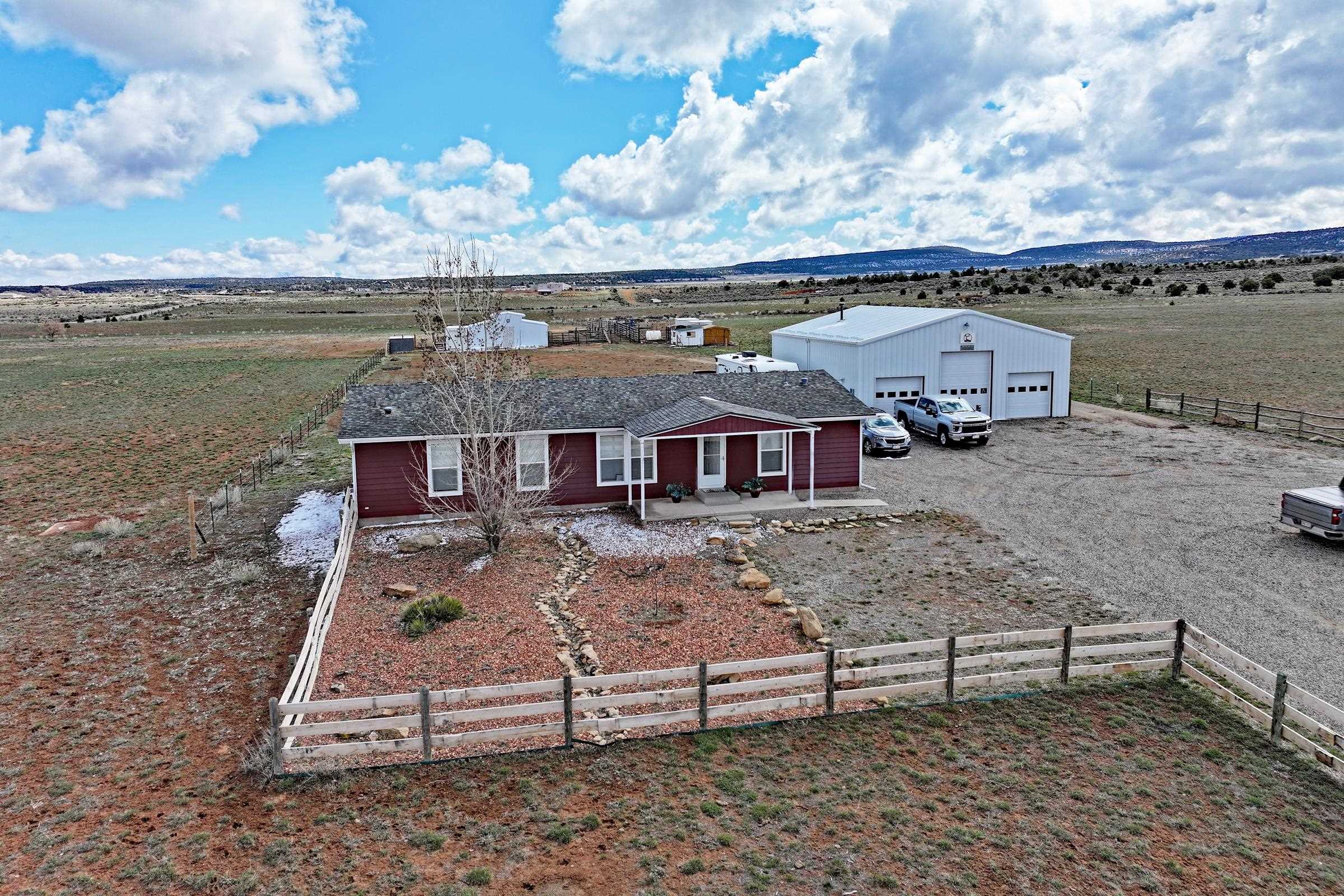 2090 S 15 1/2 Road Property Photo