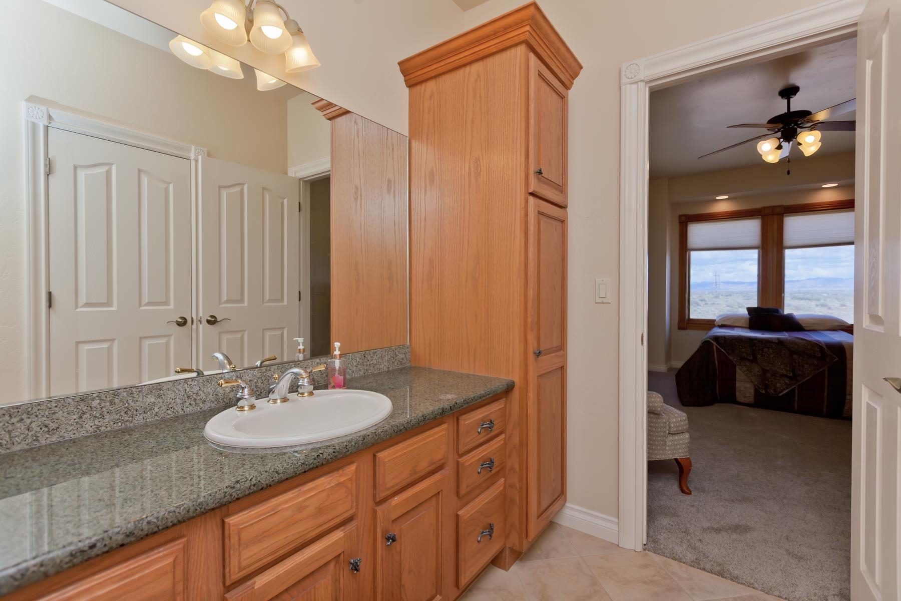722 Washington Court Property Photo 25