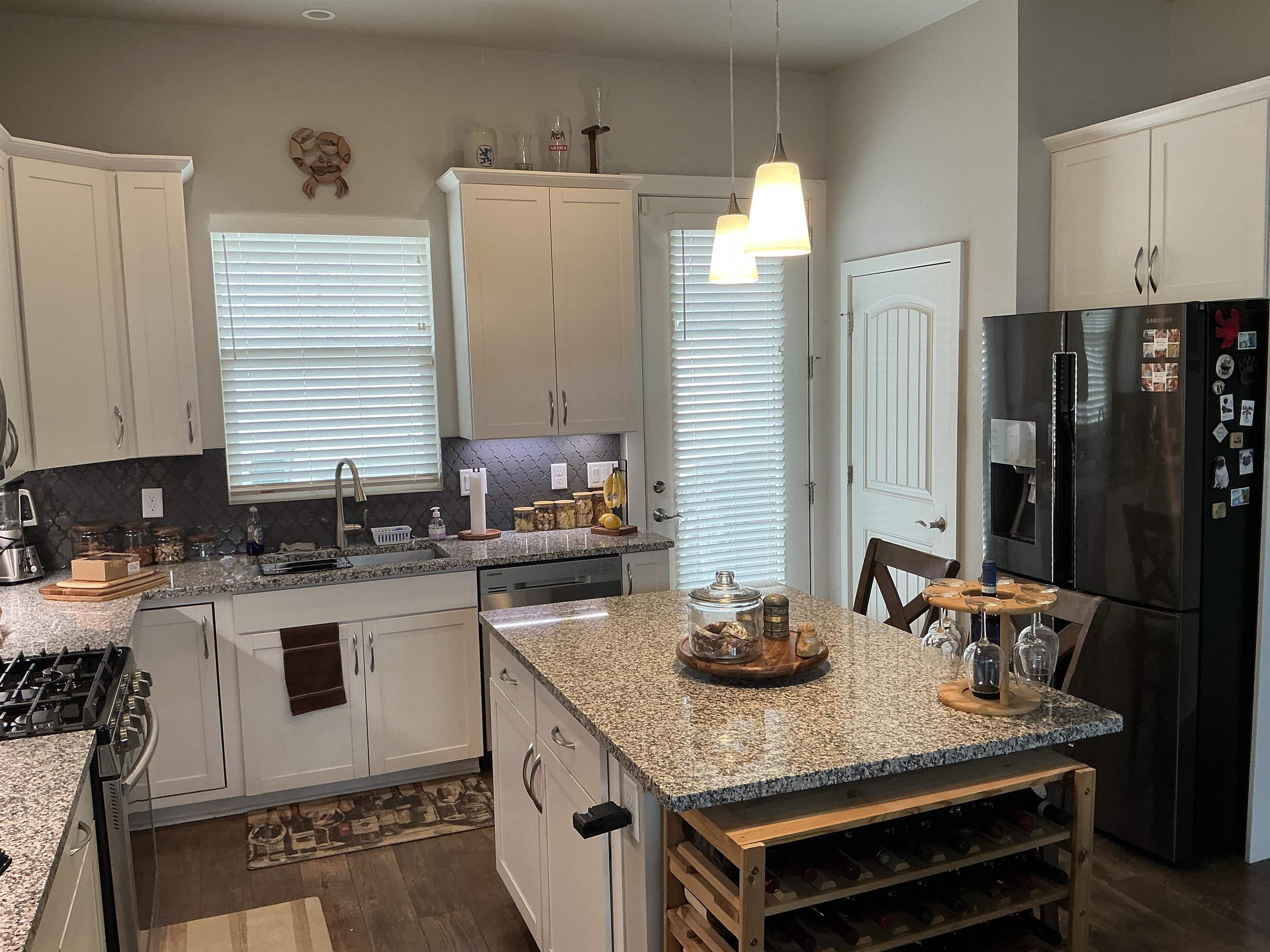 639 24 3/4 Road Property Photo 7