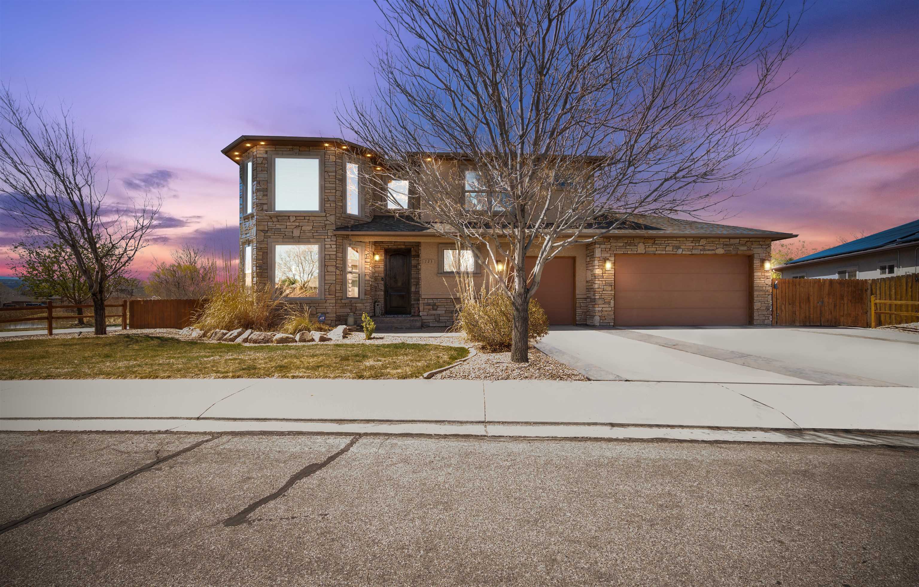 723 Moores Diamond Drive Property Photo