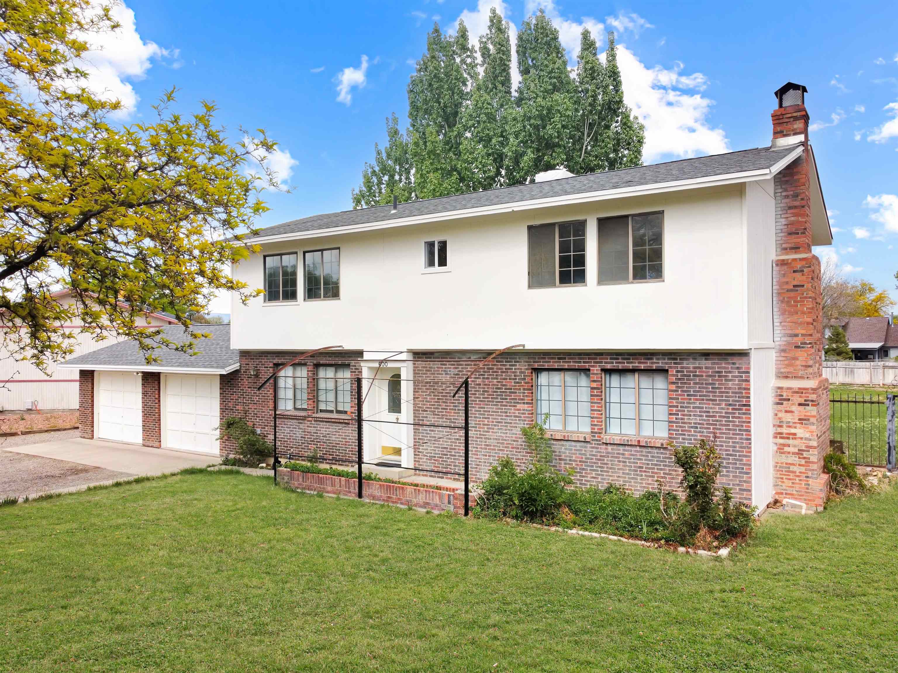 600 Willow Wood Road Property Photo 1