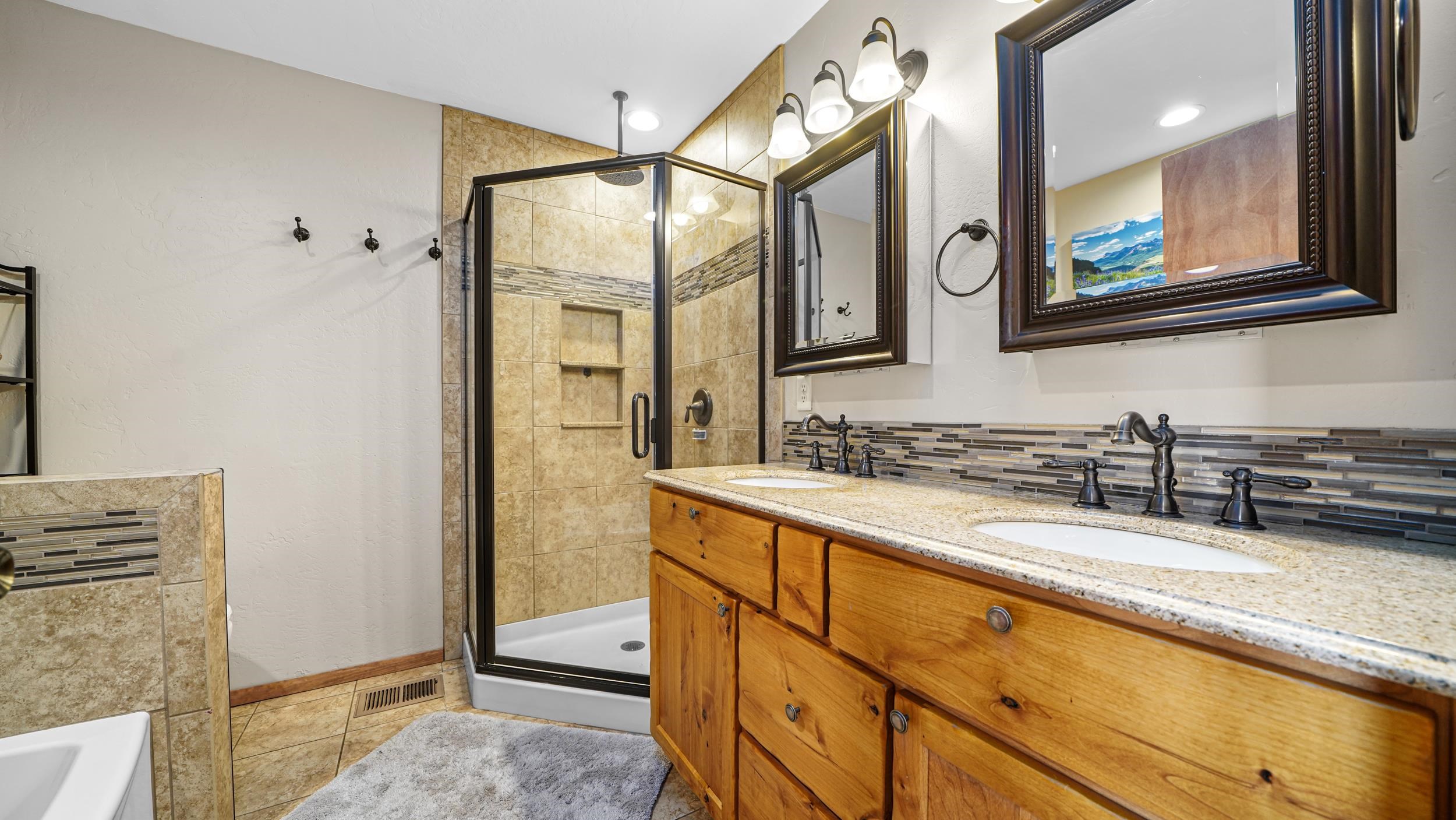 540 Village Way Property Photo 15